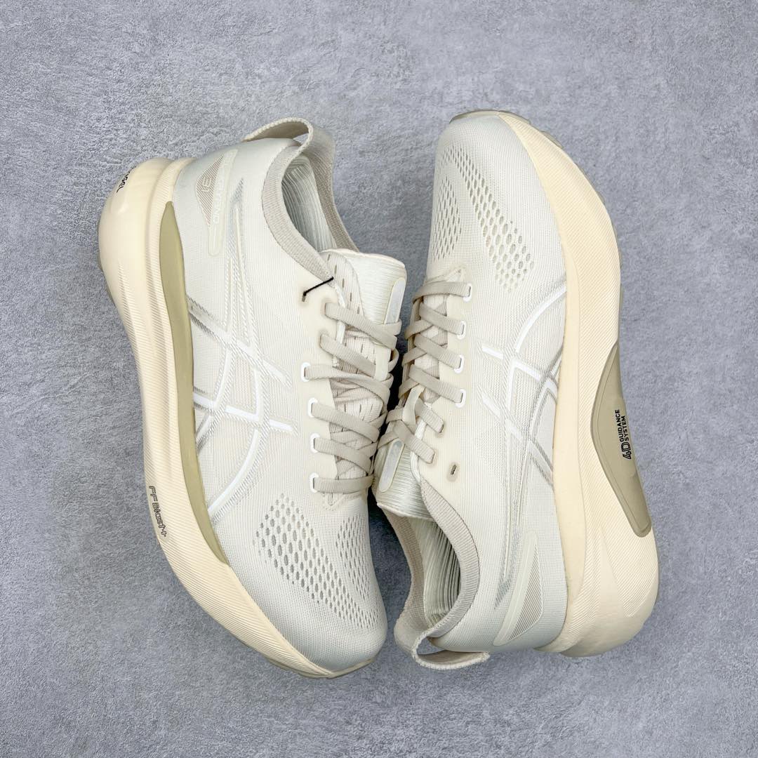 图片[3]-Asics Gel-Kayano 31 亚瑟士卡亚诺31代低帮专业有氧超轻量休闲运动全能慢跑鞋全球知名运动品牌ASICS正式推出新款GEL-KAYANO 31跑鞋，旨在通过全新稳定结构以提升产品可适性，满足跑者的足部稳定需求，让每一位跑者从起跑到结束都能够感受到焕然一新的稳定性与舒适性，从而帮助更多人找到身心平衡，获得自在舒适的健康生活方式。秉持着ASICS亚瑟士的设计哲学，全新一代GEL-KAYANO 31应运而生。为进一步升级产品的稳定性，GEL-KAYANO 31采用了全新4D引导系统，通过内侧稳定装置提升可适性，满足足部稳定需求，帮助足弓迅速返回到平衡位置。作为基于生物力学研究打造的全新稳定结构，4D引导系统不仅提升了跑鞋对双脚的支撑性，它还将人体不同的运动状态纳入设计考量，帮助跑者在多种跑动强度下获得充足的稳定性和理想的舒适度。尺码：36 37 37.5 38 39.5 40 40.5 41.5 42 42.5 43.5 44 44.5 45-选品中心