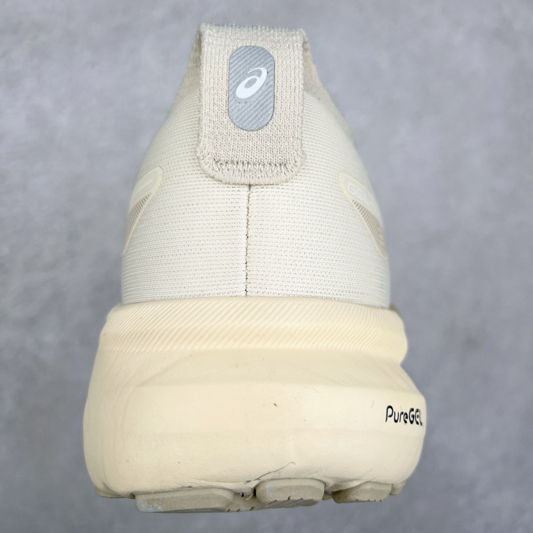 图片[8]-Asics Gel-Kayano 31 亚瑟士卡亚诺31代低帮专业有氧超轻量休闲运动全能慢跑鞋全球知名运动品牌ASICS正式推出新款GEL-KAYANO 31跑鞋，旨在通过全新稳定结构以提升产品可适性，满足跑者的足部稳定需求，让每一位跑者从起跑到结束都能够感受到焕然一新的稳定性与舒适性，从而帮助更多人找到身心平衡，获得自在舒适的健康生活方式。秉持着ASICS亚瑟士的设计哲学，全新一代GEL-KAYANO 31应运而生。为进一步升级产品的稳定性，GEL-KAYANO 31采用了全新4D引导系统，通过内侧稳定装置提升可适性，满足足部稳定需求，帮助足弓迅速返回到平衡位置。作为基于生物力学研究打造的全新稳定结构，4D引导系统不仅提升了跑鞋对双脚的支撑性，它还将人体不同的运动状态纳入设计考量，帮助跑者在多种跑动强度下获得充足的稳定性和理想的舒适度。尺码：36 37 37.5 38 39.5 40 40.5 41.5 42 42.5 43.5 44 44.5 45-选品中心