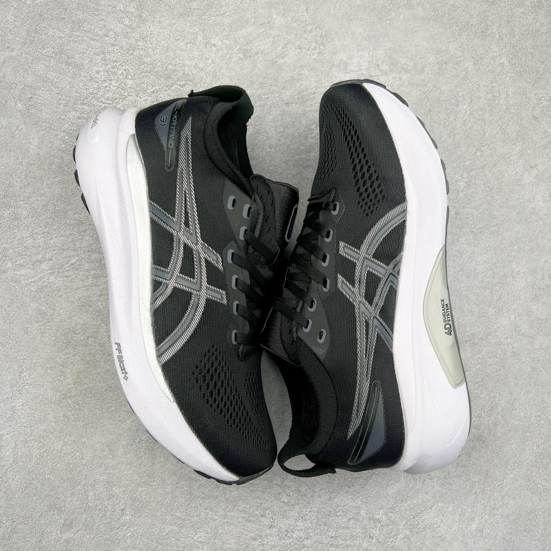 图片[3]-Asics Gel-Kayano 31 亚瑟士卡亚诺31代低帮专业有氧超轻量休闲运动全能慢跑鞋全球知名运动品牌ASICS正式推出新款GEL-KAYANO 31跑鞋，旨在通过全新稳定结构以提升产品可适性，满足跑者的足部稳定需求，让每一位跑者从起跑到结束都能够感受到焕然一新的稳定性与舒适性，从而帮助更多人找到身心平衡，获得自在舒适的健康生活方式。秉持着ASICS亚瑟士的设计哲学，全新一代GEL-KAYANO 31应运而生。为进一步升级产品的稳定性，GEL-KAYANO 31采用了全新4D引导系统，通过内侧稳定装置提升可适性，满足足部稳定需求，帮助足弓迅速返回到平衡位置。作为基于生物力学研究打造的全新稳定结构，4D引导系统不仅提升了跑鞋对双脚的支撑性，它还将人体不同的运动状态纳入设计考量，帮助跑者在多种跑动强度下获得充足的稳定性和理想的舒适度。尺码：36 37 37.5 38 39.5 40 40.5 41.5 42 42.5 43.5 44 44.5 45-选品中心