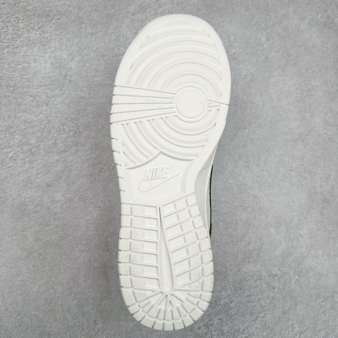 图片[9]-NK Dunk Low 定制配色 DQ1098-362 大厂出品 极力推荐 原装头层材料 独家版型蒸餾加工帶來的是更好的视觉和脚感体验大厂纯原品质出货 清洁度 电绣工艺 皮料切割干净无任何毛边 细节完美 尺码：36 36.5 37.5 38 38.5 39 40 40.5 41 42 42.5 43 44 44.5 45-选品中心