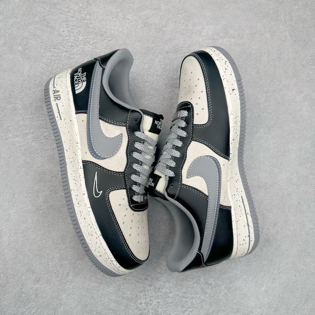 图片[3]-NK Air Force 1´07 Low 空军一号低帮百搭休闲运动板鞋 DM6868-020 柔软、弹性十足的缓震性能和出色的中底设计 横跨复古与现代的外型结合 造就出风靡全球 三十多年的Force 1 直到今天还深受青睐 尺码：36 36.5 37.5 38 38.5 39 40 40.5 41 42 42.5 43 44 44.5 45-选品中心