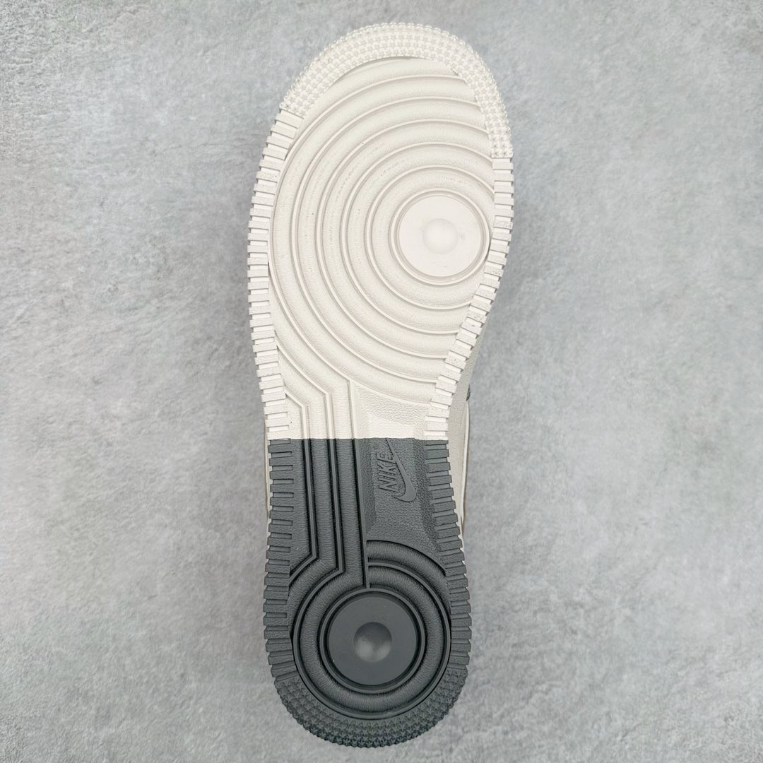 图片[9]-NK Air Force 1´07 Low 空军一号低帮百搭休闲运动板鞋 DM6868-046 柔软、弹性十足的缓震性能和出色的中底设计 横跨复古与现代的外型结合 造就出风靡全球 三十多年的Force 1 直到今天还深受青睐 尺码：36 36.5 37.5 38 38.5 39 40 40.5 41 42 42.5 43 44 44.5 45-选品中心