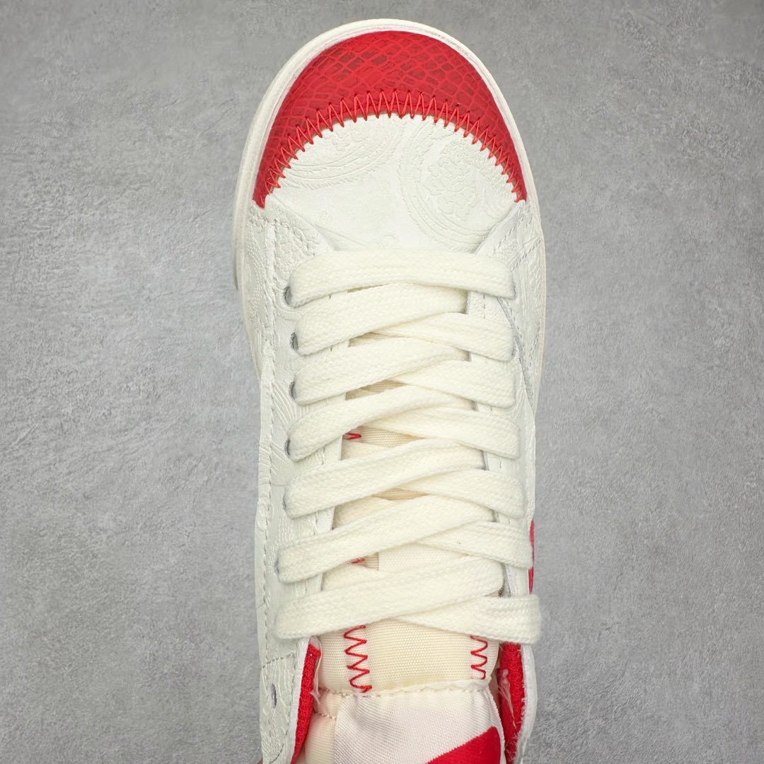 图片[4]-NK Blazer Low \’77 Jumbo 开拓者大钩 DN2158-006 焕新升级经典 Blazer 鞋款 大号 Swoosh 突出新时代更加张扬的潮流感 对经典的又一次改良升级 大号 Swoosh 设计结合宽大鞋带 符合当下潮流意趣 橡胶外底融入凸起人字形底纹增添几分户外感觉 尺码：36 36.5 37.5 38 38.5 39 40 40.5 41 42 42.5 43 44 44.5 45-选品中心