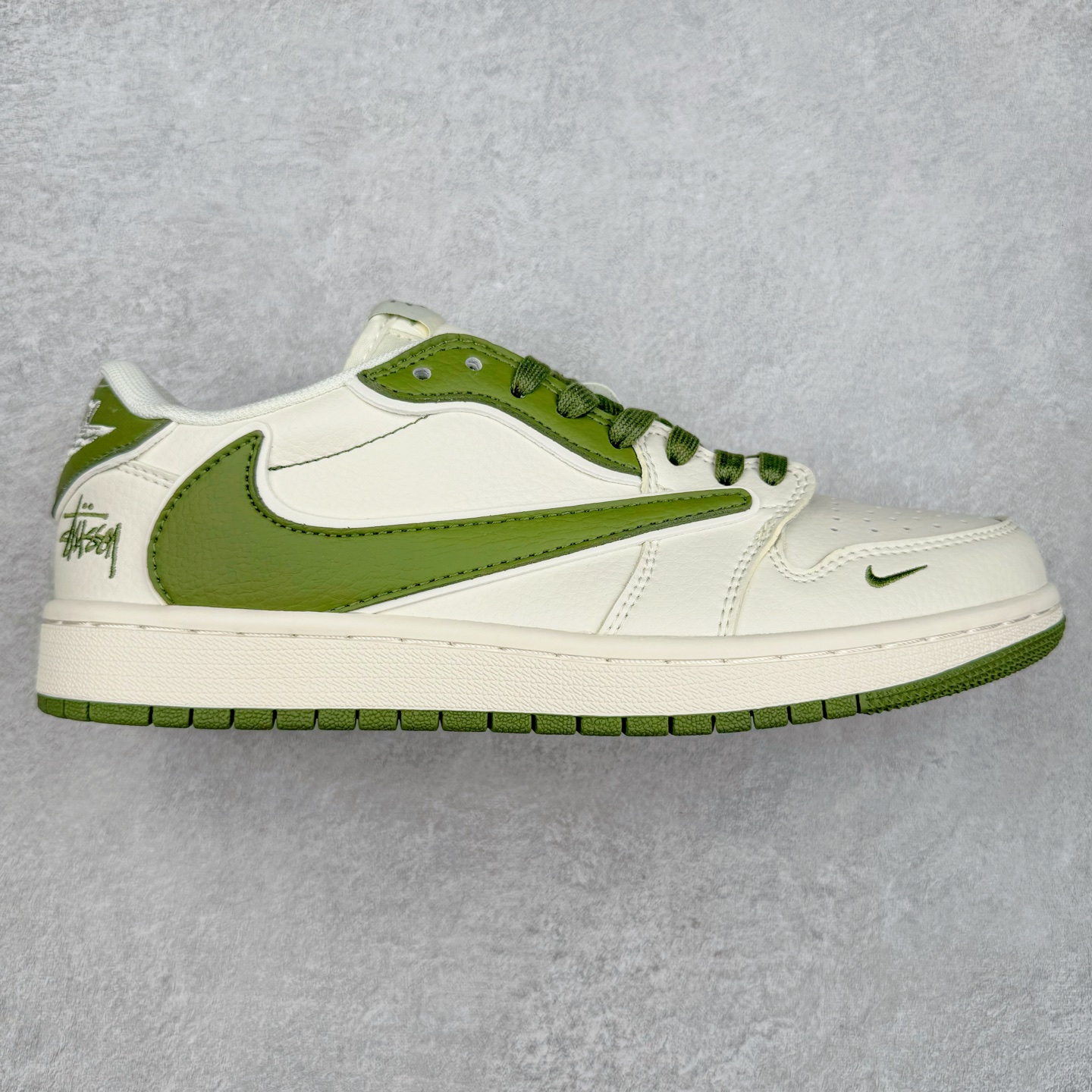 TS x Air Jordan AJ1 Low 倒钩低帮联名定制配色 DM6688-602 原厂内置气垫魔块 A模大底 头层小牛皮 鞋舌AJ原厂专用牛津布+AJ专用反口珍珠布+原厂无杂质高弹内里海棉+特殊封边弹力鞋带 尺码：36 36.5 37.5 38 38.5 39 40 40.5 41 42 42.5 43 44 44.5 45 46 47.5-选品中心