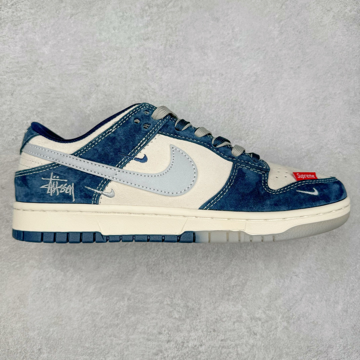 NK Dunk Low 定制配色 DM6868-030 大厂出品 极力推荐 原装头层材料 独家版型蒸餾加工帶來的是更好的视觉和脚感体验大厂纯原品质出货 清洁度 电绣工艺 皮料切割干净无任何毛边 细节完美 尺码:36 36.5 37.5 38 38.5 39 40 40.5 41 42 42.5 43 44 44.5 45-选品中心