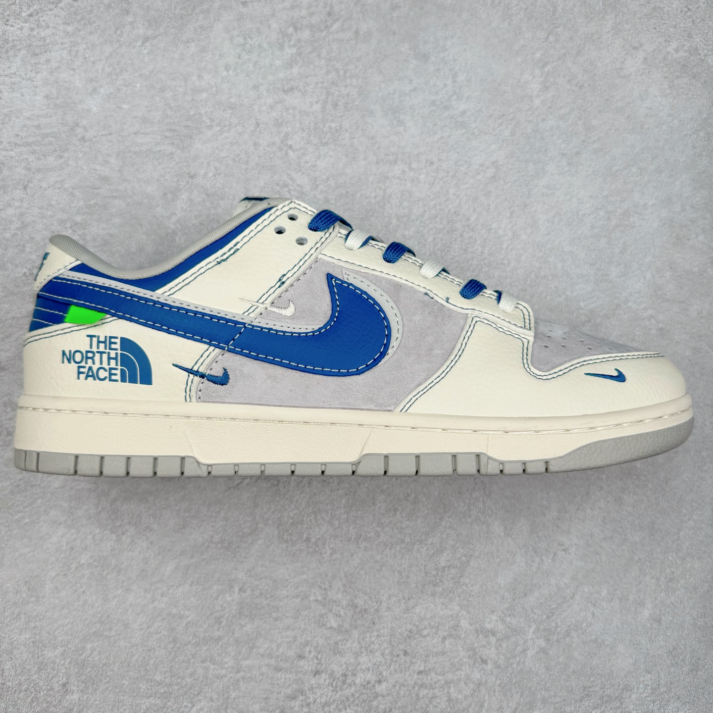 NK Dunk Low 定制配色 DM6868-033 大厂出品 极力推荐 原装头层材料 独家版型蒸餾加工帶來的是更好的视觉和脚感体验大厂纯原品质出货 清洁度 电绣工艺 皮料切割干净无任何毛边 细节完美 尺码:36 36.5 37.5 38 38.5 39 40 40.5 41 42 42.5 43 44 44.5 45-选品中心