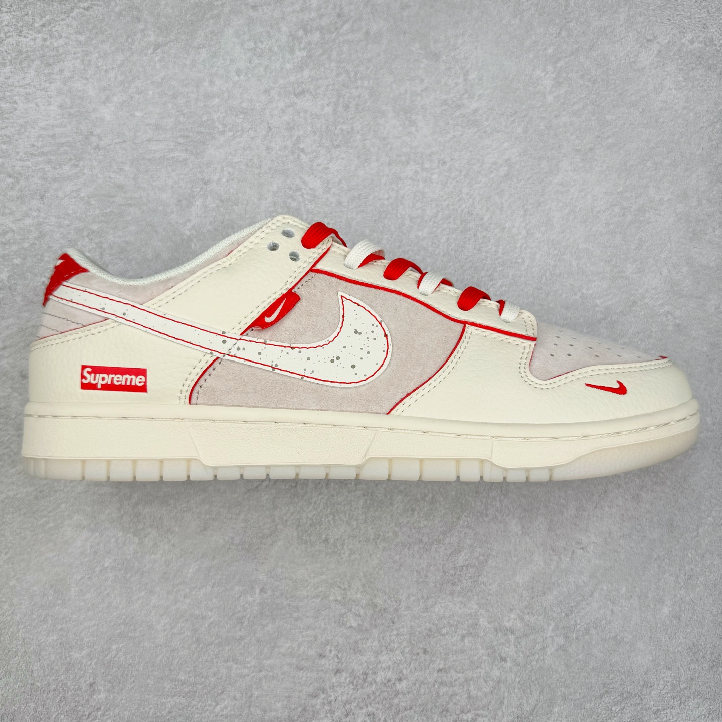 NK Dunk Low 定制配色 DM6868-040 大厂出品 极力推荐 原装头层材料 独家版型蒸餾加工帶來的是更好的视觉和脚感体验大厂纯原品质出货 清洁度 电绣工艺 皮料切割干净无任何毛边 细节完美 尺码：36 36.5 37.5 38 38.5 39 40 40.5 41 42 42.5 43 44 44.5 45-选品中心