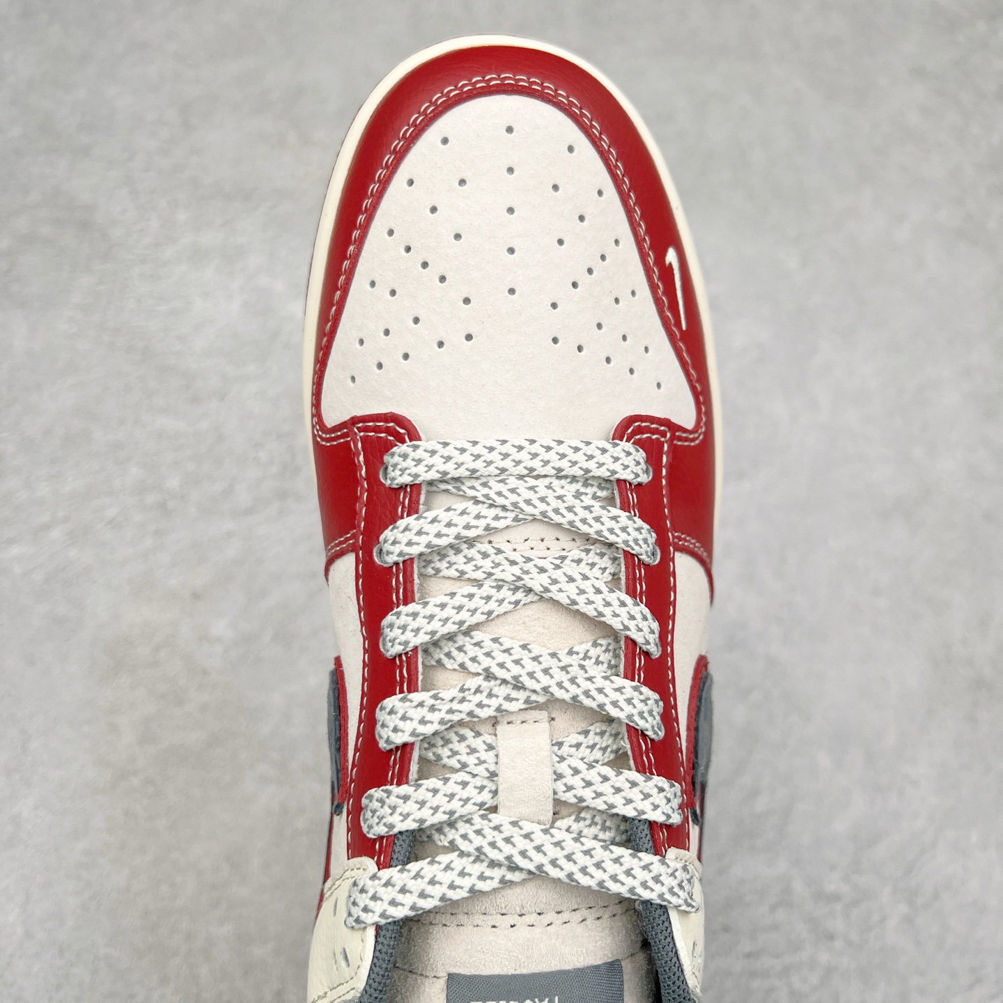 图片[4]-NK Dunk Low 定制配色 DM6868-023 大厂出品 极力推荐 原装头层材料 独家版型蒸餾加工帶來的是更好的视觉和脚感体验大厂纯原品质出货 清洁度 电绣工艺 皮料切割干净无任何毛边 细节完美 尺码：36 36.5 37.5 38 38.5 39 40 40.5 41 42 42.5 43 44 44.5 45-选品中心