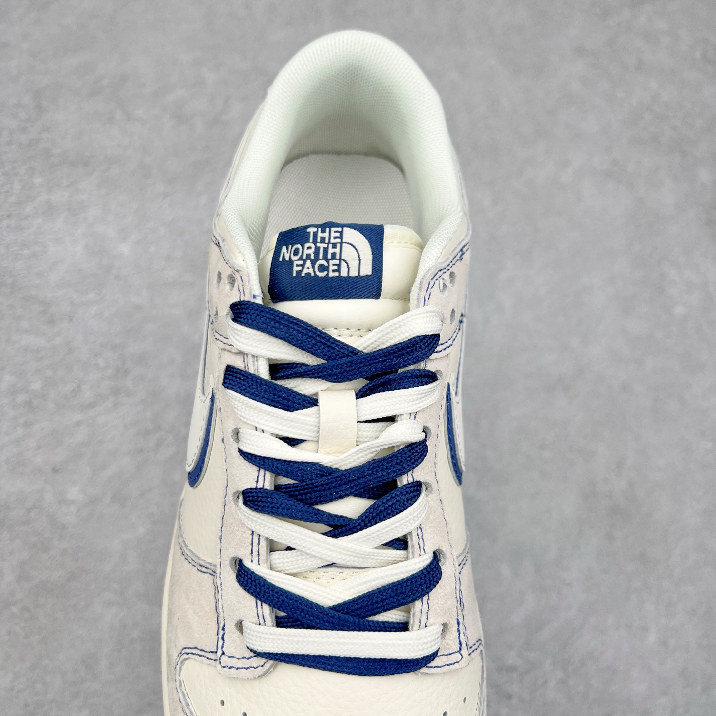 图片[5]-NK Dunk Low 定制配色 DM6868-042 大厂出品 极力推荐 原装头层材料 独家版型蒸餾加工帶來的是更好的视觉和脚感体验大厂纯原品质出货 清洁度 电绣工艺 皮料切割干净无任何毛边 细节完美 尺码：36 36.5 37.5 38 38.5 39 40 40.5 41 42 42.5 43 44 44.5 45-选品中心