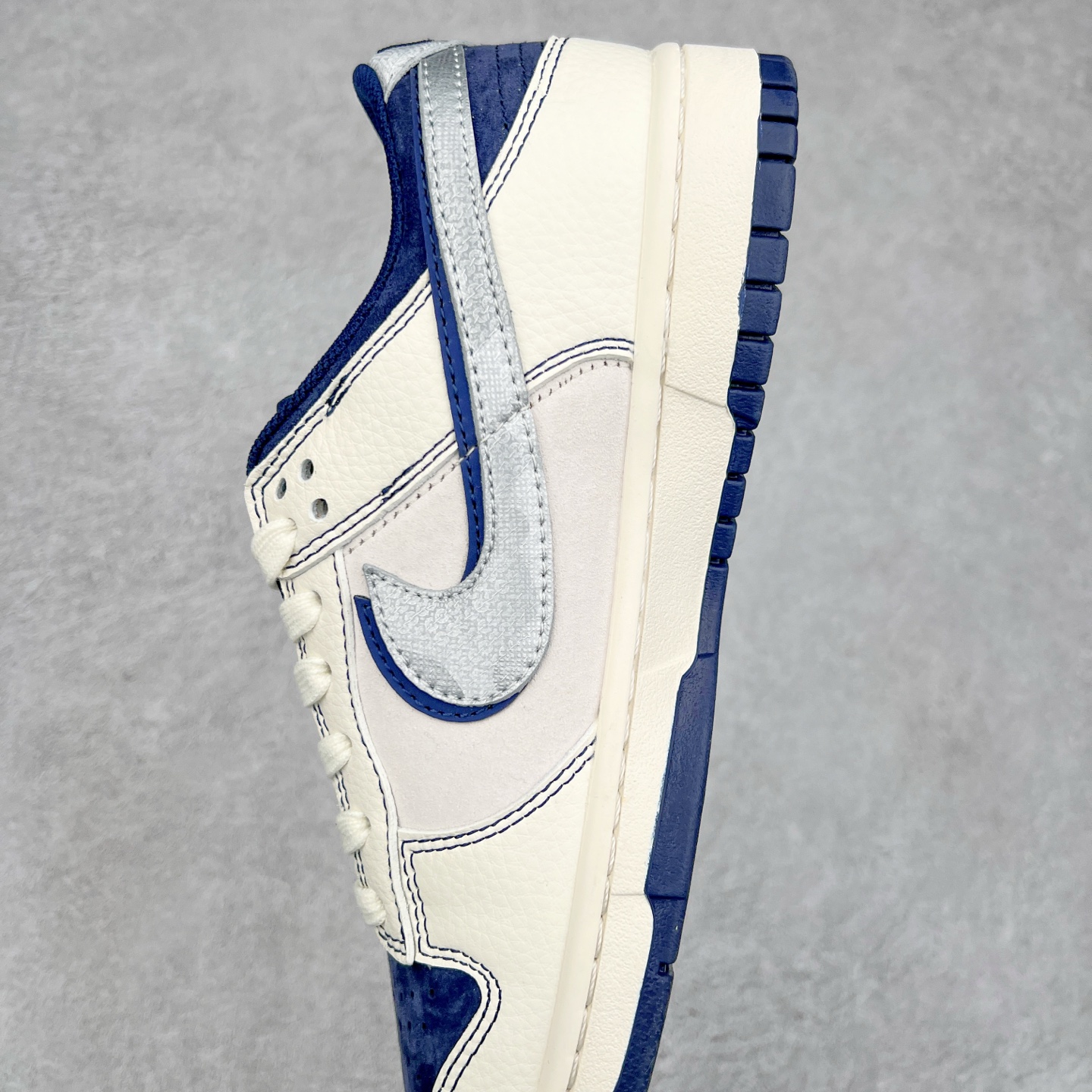 图片[7]-NK Dunk Low 定制配色 DM6868-034 大厂出品 极力推荐 原装头层材料 独家版型蒸餾加工帶來的是更好的视觉和脚感体验大厂纯原品质出货 清洁度 电绣工艺 皮料切割干净无任何毛边 细节完美 尺码：36 36.5 37.5 38 38.5 39 40 40.5 41 42 42.5 43 44 44.5 45-选品中心