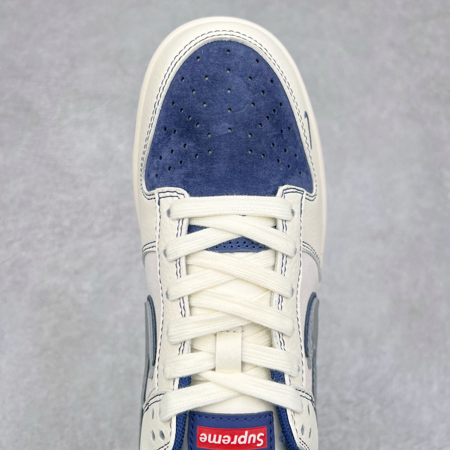 图片[4]-NK Dunk Low 定制配色 DM6868-034 大厂出品 极力推荐 原装头层材料 独家版型蒸餾加工帶來的是更好的视觉和脚感体验大厂纯原品质出货 清洁度 电绣工艺 皮料切割干净无任何毛边 细节完美 尺码：36 36.5 37.5 38 38.5 39 40 40.5 41 42 42.5 43 44 44.5 45-选品中心