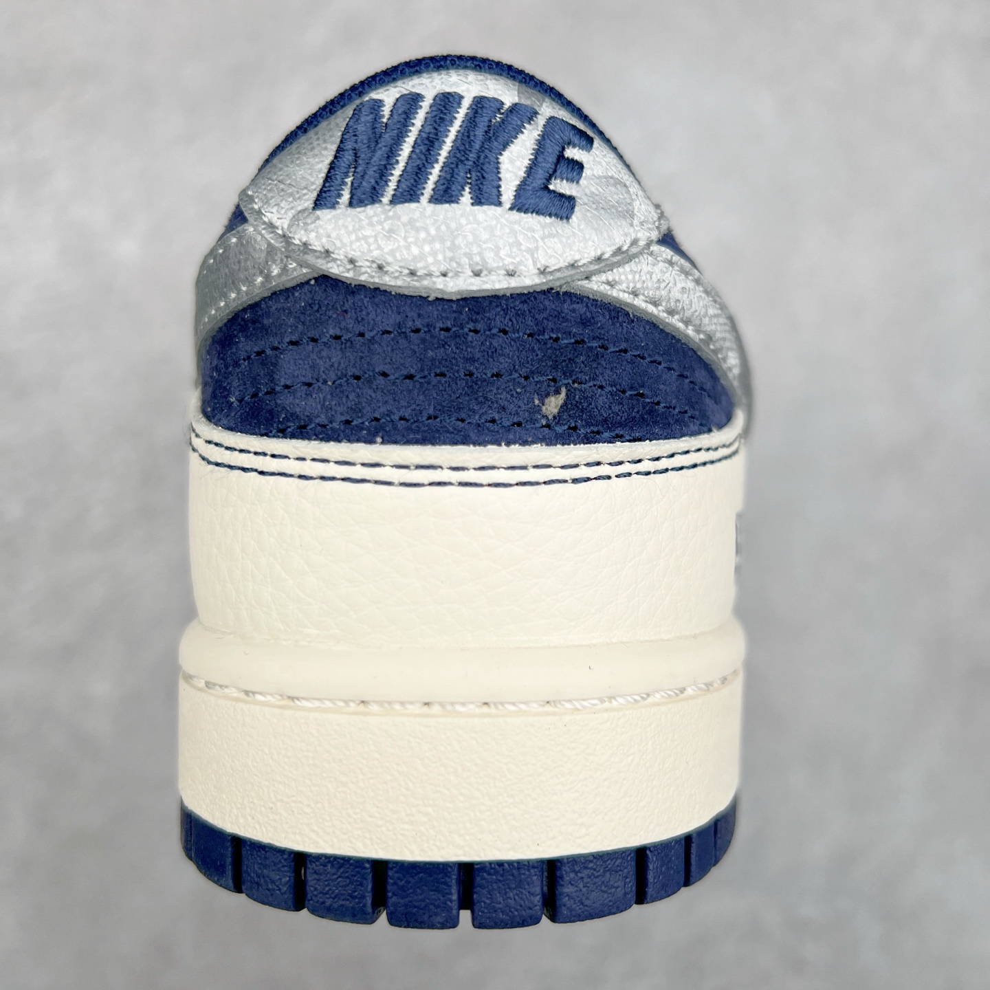 图片[8]-NK Dunk Low 定制配色 DM6868-034 大厂出品 极力推荐 原装头层材料 独家版型蒸餾加工帶來的是更好的视觉和脚感体验大厂纯原品质出货 清洁度 电绣工艺 皮料切割干净无任何毛边 细节完美 尺码：36 36.5 37.5 38 38.5 39 40 40.5 41 42 42.5 43 44 44.5 45-选品中心