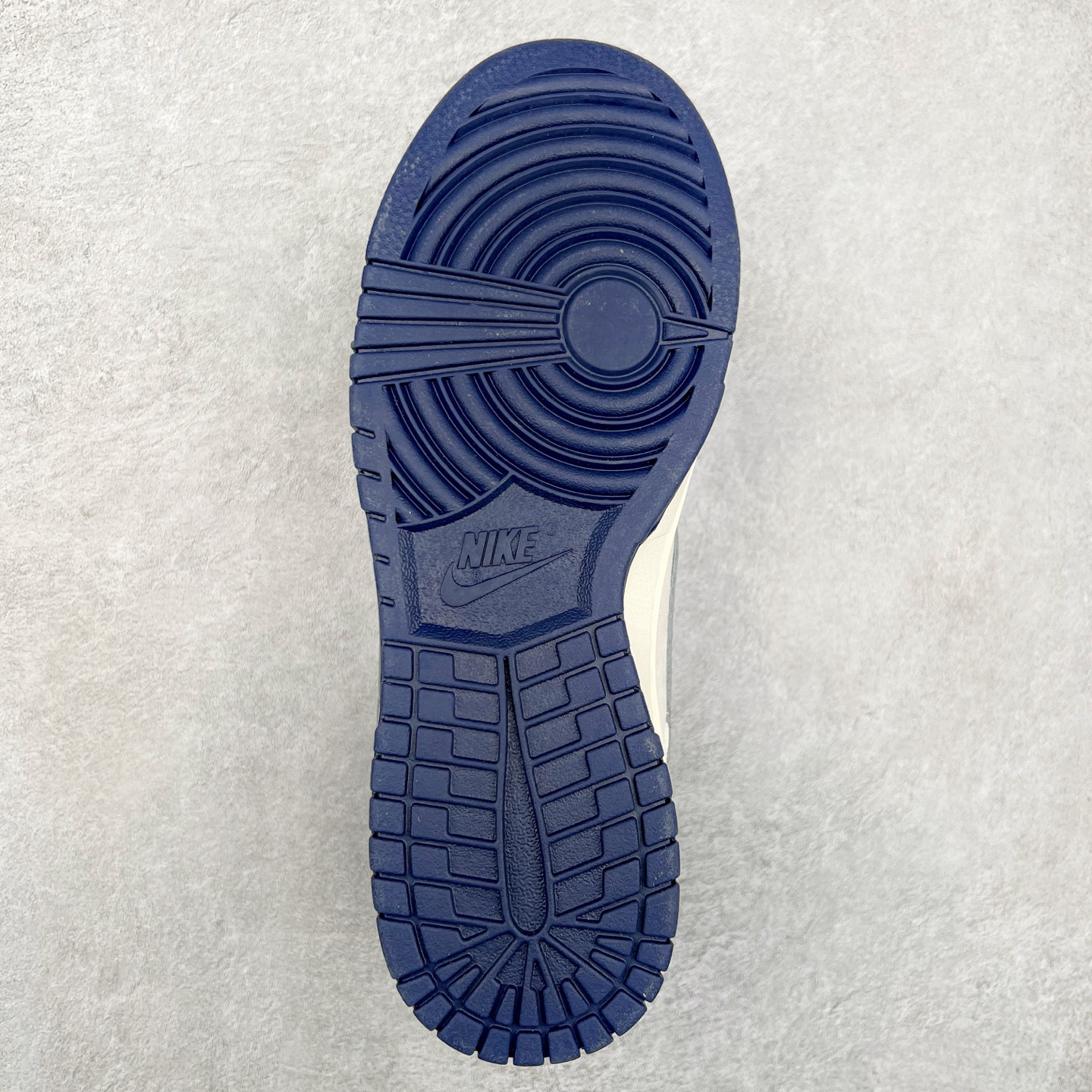 图片[9]-NK Dunk Low 定制配色 DM6868-034 大厂出品 极力推荐 原装头层材料 独家版型蒸餾加工帶來的是更好的视觉和脚感体验大厂纯原品质出货 清洁度 电绣工艺 皮料切割干净无任何毛边 细节完美 尺码：36 36.5 37.5 38 38.5 39 40 40.5 41 42 42.5 43 44 44.5 45-选品中心