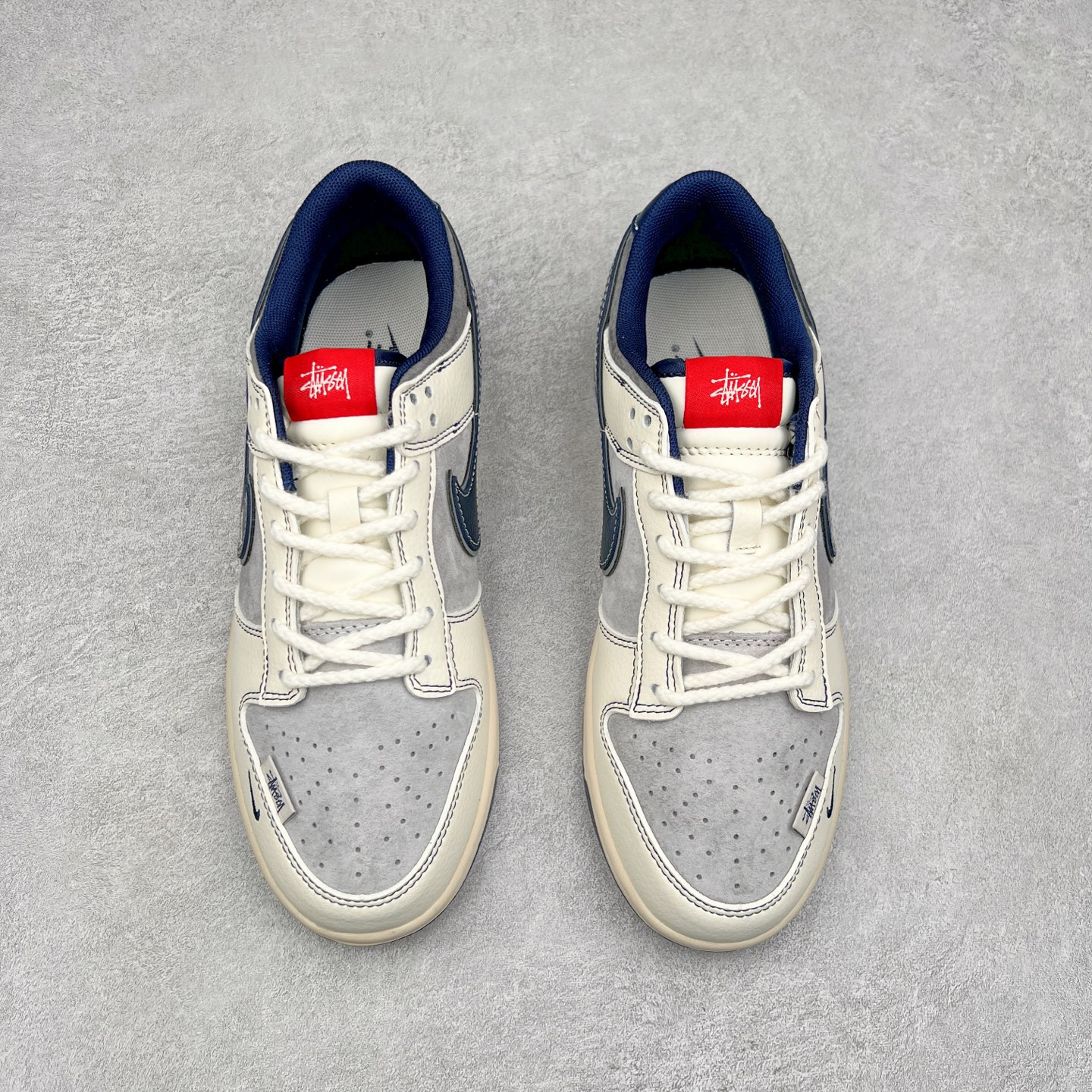 图片[2]-NK Dunk Low 定制配色 DM6868-044 大厂出品 极力推荐 原装头层材料 独家版型蒸餾加工帶來的是更好的视觉和脚感体验大厂纯原品质出货 清洁度 电绣工艺 皮料切割干净无任何毛边 细节完美 尺码：36 36.5 37.5 38 38.5 39 40 40.5 41 42 42.5 43 44 44.5 45-选品中心