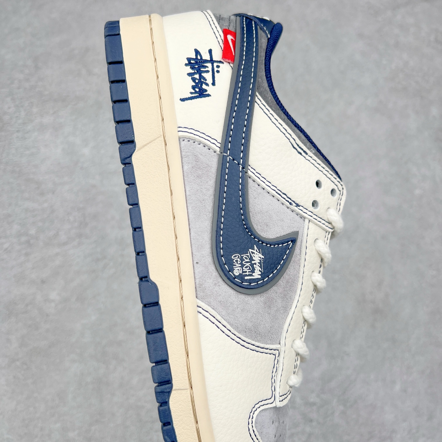 图片[6]-NK Dunk Low 定制配色 DM6868-044 大厂出品 极力推荐 原装头层材料 独家版型蒸餾加工帶來的是更好的视觉和脚感体验大厂纯原品质出货 清洁度 电绣工艺 皮料切割干净无任何毛边 细节完美 尺码：36 36.5 37.5 38 38.5 39 40 40.5 41 42 42.5 43 44 44.5 45-选品中心