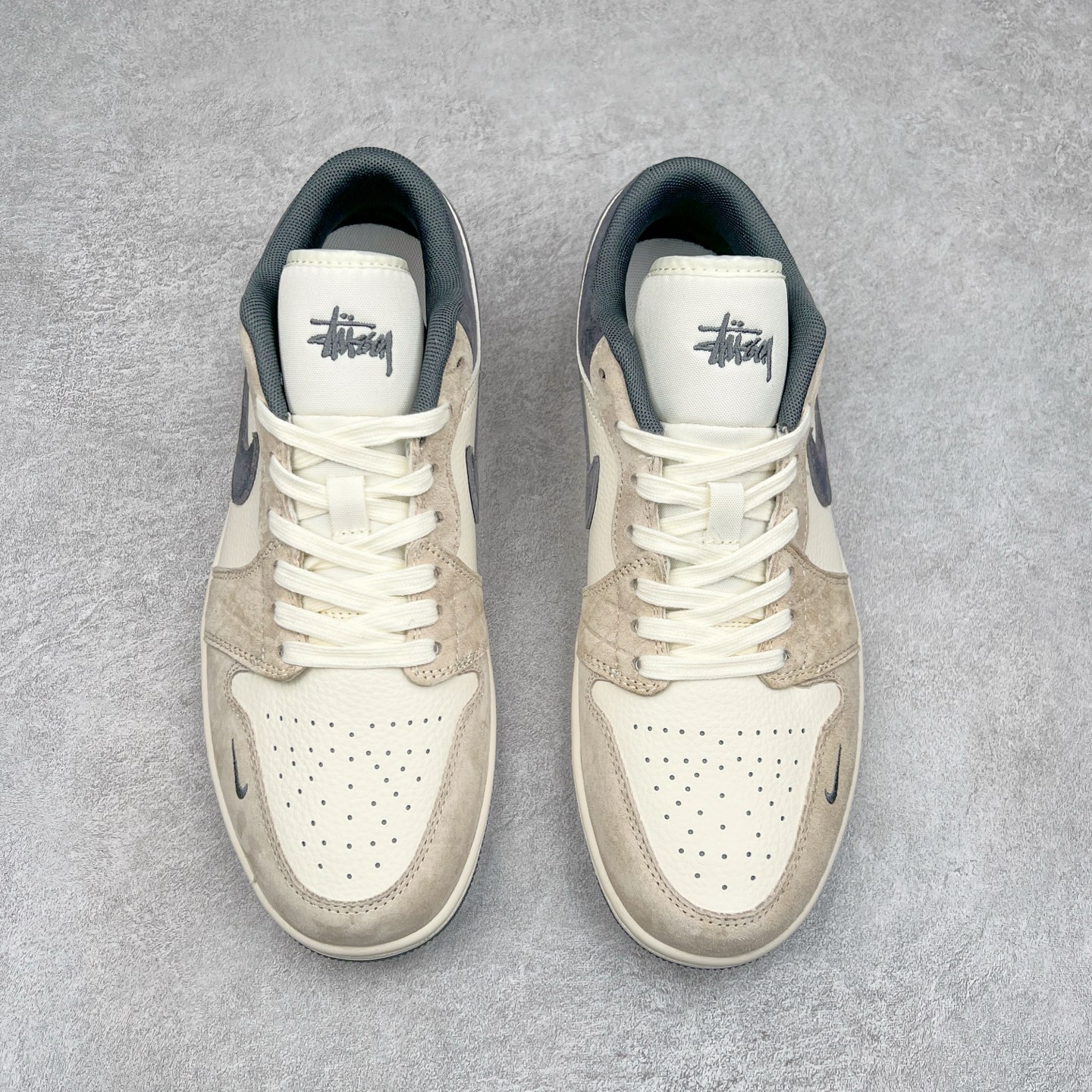 图片[2]-Air Jordan AJ1 Low 低帮定制 DM9188-014 原厂内置气垫魔块 A模大底 头层小牛皮 鞋舌AJ原厂专用牛津布+AJ专用反口珍珠布+原厂无杂质高弹内里海棉+特殊封边弹力鞋带 尺码：36 36.5 37.5 38 38.5 39 40 40.5 41 42 42.5 43 44 44.5 45 46 47.5-选品中心