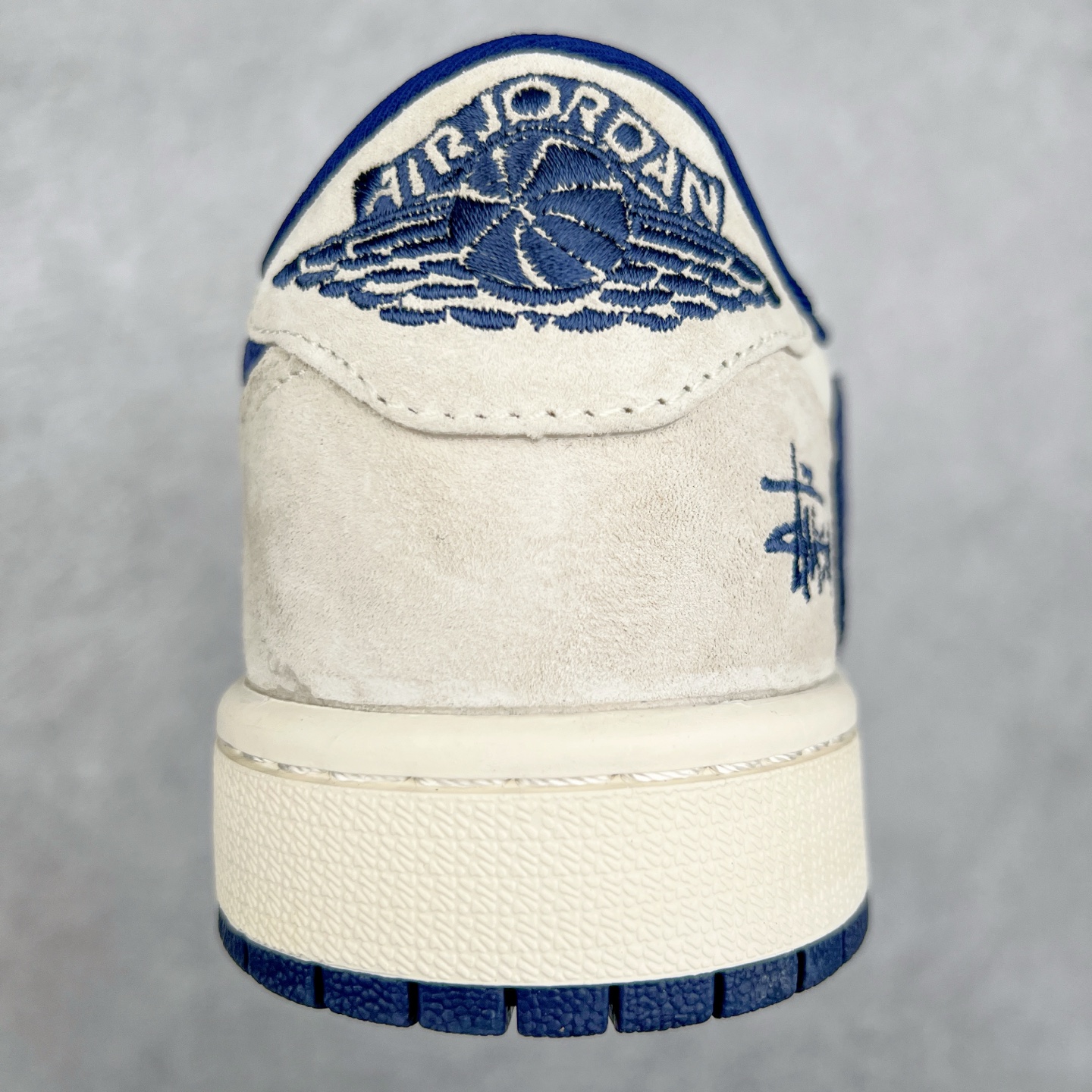 图片[8]-TS x Air Jordan AJ1 Low 倒钩低帮联名定制配色 DM9288-003 原厂内置气垫魔块 A模大底 头层小牛皮 鞋舌AJ原厂专用牛津布+AJ专用反口珍珠布+原厂无杂质高弹内里海棉+特殊封边弹力鞋带 尺码：36 36.5 37.5 38 38.5 39 40 40.5 41 42 42.5 43 44 44.5 45 46 47.5-选品中心