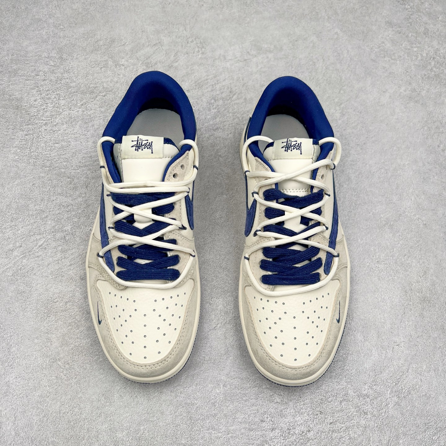 图片[2]-TS x Air Jordan AJ1 Low 倒钩低帮联名定制配色 DM9288-003 原厂内置气垫魔块 A模大底 头层小牛皮 鞋舌AJ原厂专用牛津布+AJ专用反口珍珠布+原厂无杂质高弹内里海棉+特殊封边弹力鞋带 尺码：36 36.5 37.5 38 38.5 39 40 40.5 41 42 42.5 43 44 44.5 45 46 47.5-选品中心