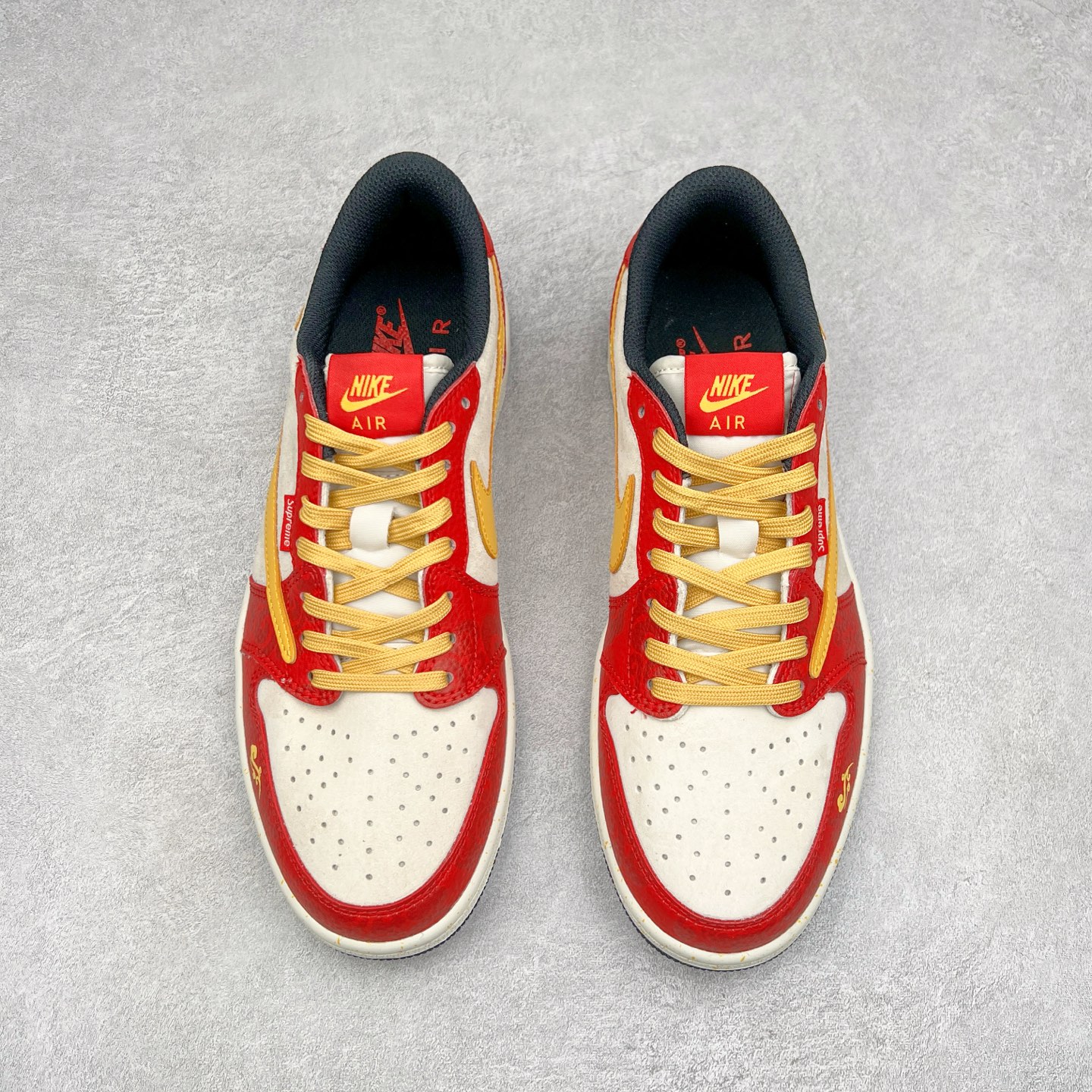 图片[2]-TS x Air Jordan AJ1 Low 倒钩低帮联名定制配色 DM7866-093 原厂内置气垫魔块 A模大底 头层小牛皮 鞋舌AJ原厂专用牛津布+AJ专用反口珍珠布+原厂无杂质高弹内里海棉+特殊封边弹力鞋带 尺码：36 36.5 37.5 38 38.5 39 40 40.5 41 42 42.5 43 44 44.5 45 46 47.5-选品中心