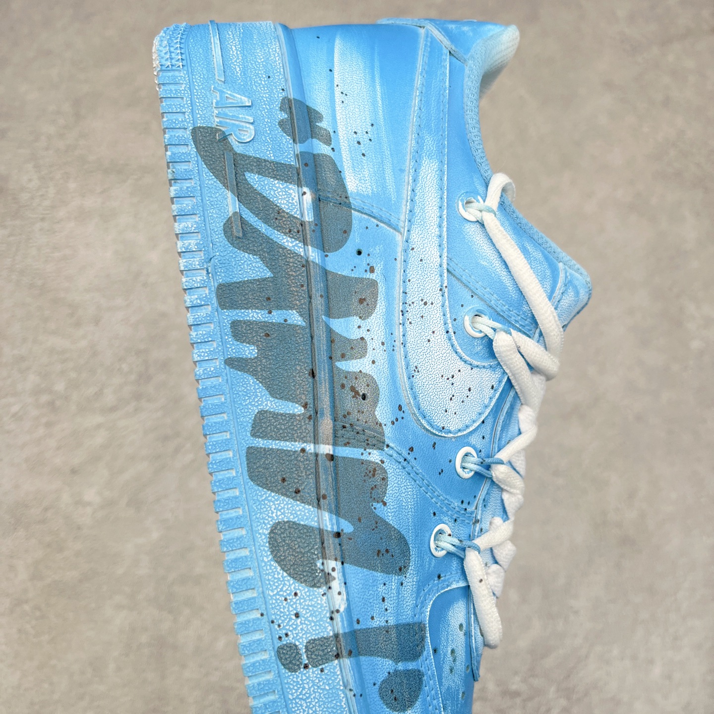 图片[6]-NK Air Force 1´07 Low 空军一号低帮百搭休闲运动板鞋 YY2024-992 柔软、弹性十足的缓震性能和出色的中底设计 横跨复古与现代的外型结合 造就出风靡全球 三十多年的Force 1 直到今天还深受青睐 尺码：36 36.5 37.5 38 38.5 39 40 40.5 41 42 42.5 43 44 44.5 45-选品中心