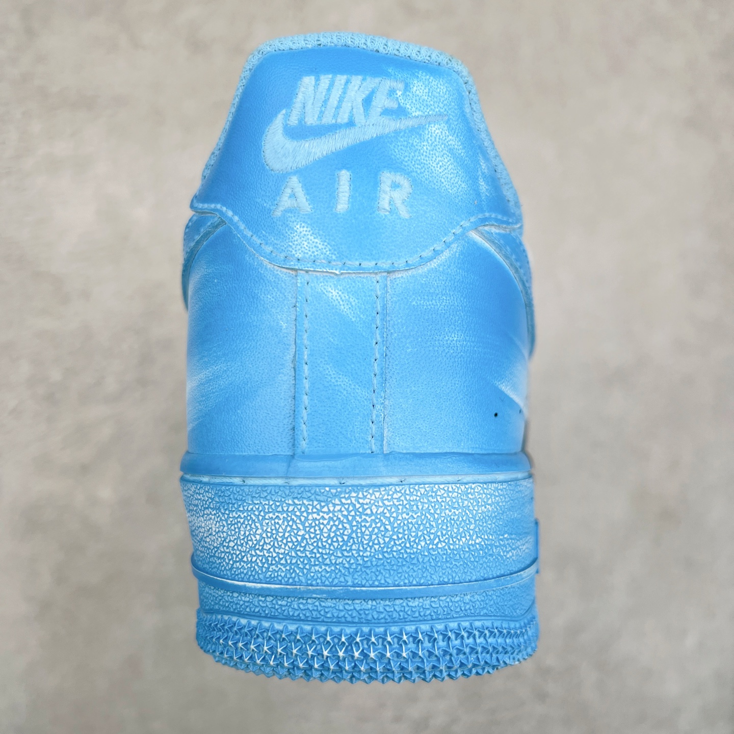 图片[8]-NK Air Force 1´07 Low 空军一号低帮百搭休闲运动板鞋 YY2024-992 柔软、弹性十足的缓震性能和出色的中底设计 横跨复古与现代的外型结合 造就出风靡全球 三十多年的Force 1 直到今天还深受青睐 尺码：36 36.5 37.5 38 38.5 39 40 40.5 41 42 42.5 43 44 44.5 45-选品中心