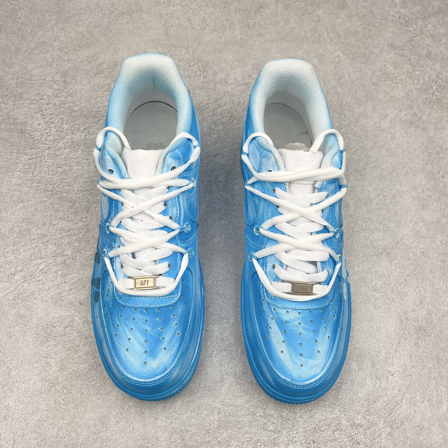 图片[2]-NK Air Force 1´07 Low 空军一号低帮百搭休闲运动板鞋 YY2024-992 柔软、弹性十足的缓震性能和出色的中底设计 横跨复古与现代的外型结合 造就出风靡全球 三十多年的Force 1 直到今天还深受青睐 尺码：36 36.5 37.5 38 38.5 39 40 40.5 41 42 42.5 43 44 44.5 45-选品中心