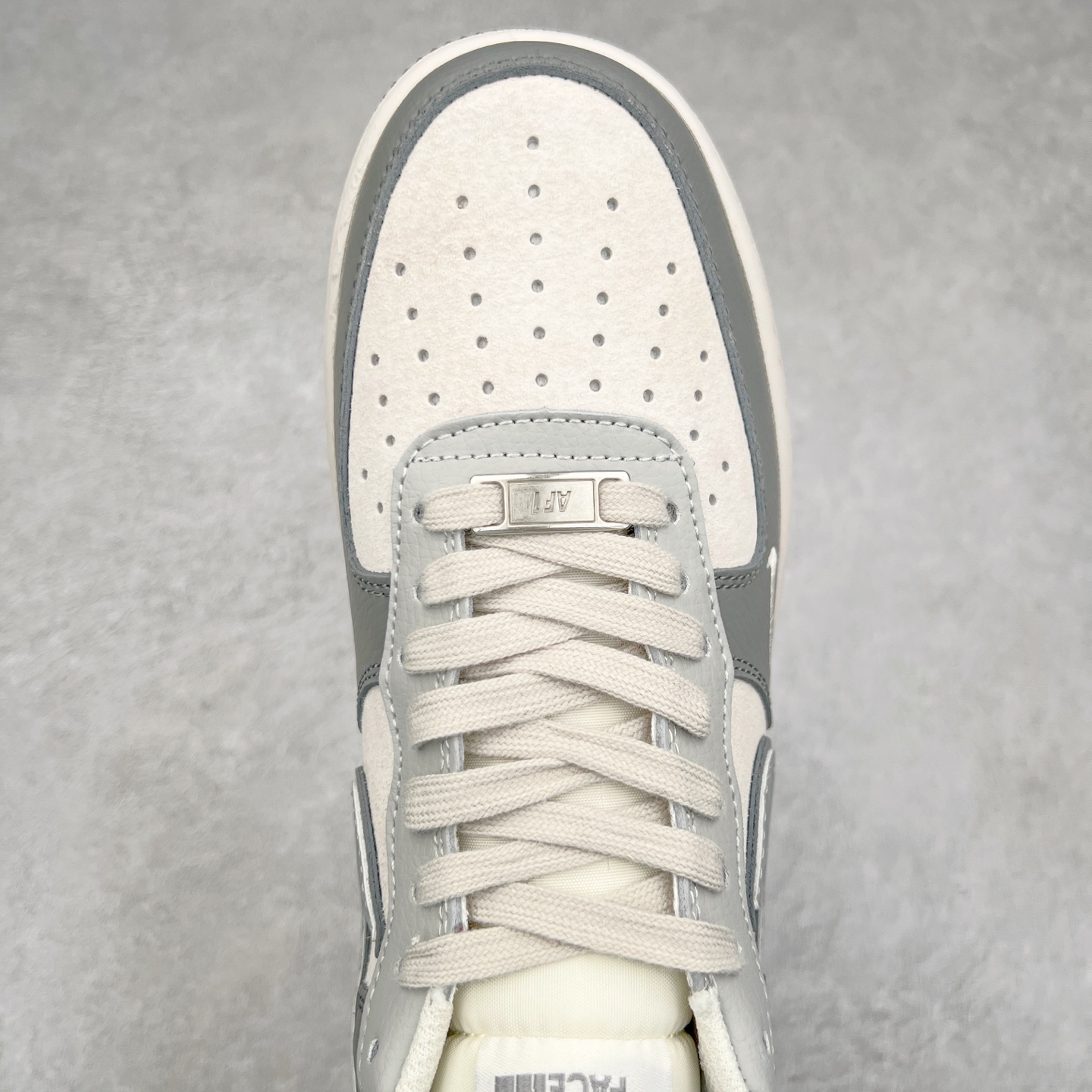 图片[4]-NK Air Force 1´07 Low 空军一号低帮百搭休闲运动板鞋 DM6868-050 柔软、弹性十足的缓震性能和出色的中底设计 横跨复古与现代的外型结合 造就出风靡全球 三十多年的Force 1 直到今天还深受青睐 尺码：36 36.5 37.5 38 38.5 39 40 40.5 41 42 42.5 43 44 44.5 45-选品中心