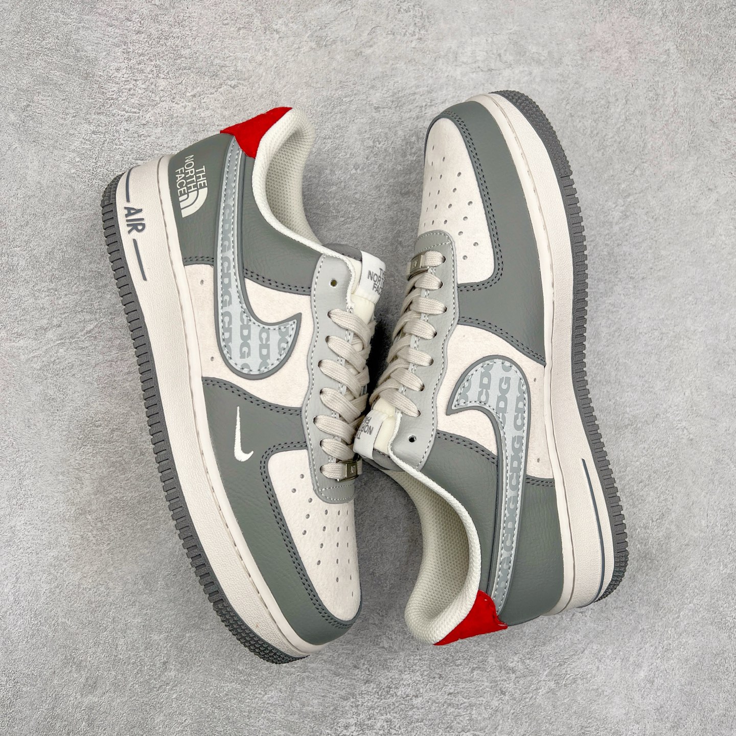 图片[3]-NK Air Force 1´07 Low 空军一号低帮百搭休闲运动板鞋 DM6868-050 柔软、弹性十足的缓震性能和出色的中底设计 横跨复古与现代的外型结合 造就出风靡全球 三十多年的Force 1 直到今天还深受青睐 尺码：36 36.5 37.5 38 38.5 39 40 40.5 41 42 42.5 43 44 44.5 45-选品中心