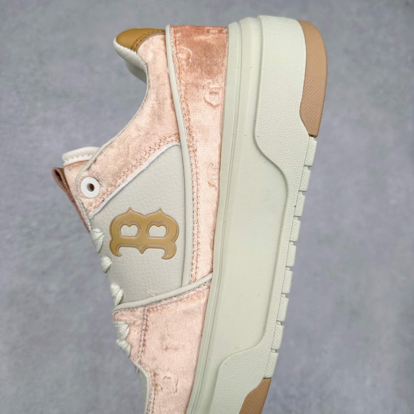 图片[7]-MLB Chunky Liner Basic 复古印花学长鞋系列低帮轻量增高厚底百搭休闲运动慢跑鞋板鞋 Korea韩国联名NY美国榄球纽约洋基队限定 韩国代购专供 全套原楦原纸板原厂数据开发 正确中底拉帮中底网布细节 平台代购专供 左脚内置芯片 韩国代购吊牌标贴 独家一比一RB+MD组合大底 高频后跟小人Logo精准对位立体饱满 正确网布加超迁鞋面 转印中底走线紧密 转印Logo工艺表层防刮不掉色 尺码：35 36 36.5 37.5 38 38.5 39 40 40.5 41 42 42.5 43 44 45-选品中心