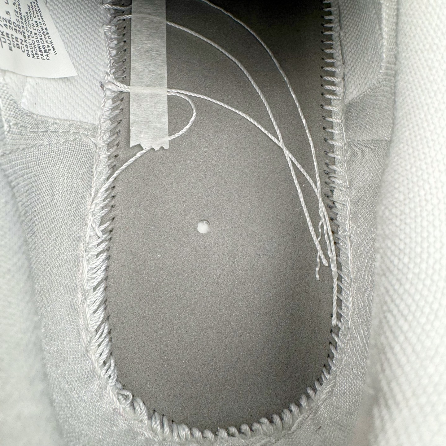 图片[11]-＃KZ神版莞产 Air Jordan AJ1 Retro Low OG CNY蛇年限定 白灰渐变 HF3144-100 全系列配色 外贸特供批次 新配色不断更新开发 市场中端王者 全套原纸板楦头开发 确保原汁原味 完美呈现一代版型 一比一鞋头弧度高度鞋身弧度 此版本只针对中端市场 细节品控鞋型随意秒杀市面同价位 鞋型完美 不臃肿别扭 头层皮料加持 用料绝不含糊 进口玻璃冲刀皮料裁剪零毛边 电脑针车工艺 超高鞋面清洁度 最高QC检验标准 控制溢胶瑕疵 原盒原配 飞翼3D高频深度立体 工艺方面大到整体鞋型 漏斗收腰 底线拉帮 LOGO立体程度 小到针眼排布 载片对称 冲孔效果 鞋标规范 鞋垫背胶等等 无一不是口碑收割 每双都是一个回头客 尺码：36 36.5 37.5 38 38.5 39 40 40.5 41 42 42.5 43 44 44.5 45 46 47.5-选品中心