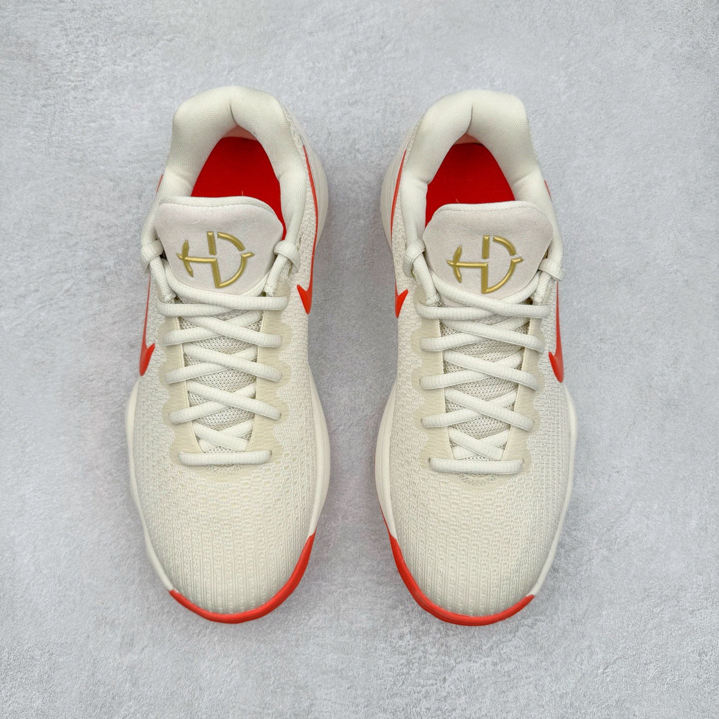 图片[2]-＃K版纯原 NK Hyperdunk HD2017 Low EP 实战篮球鞋 米白红 IB4638-161 实战神鞋 绝迹单品 圈内高端零售大神实体冲Z唯一指定的渠道版本 目前可过各类鉴定或无法鉴定 能操作的私聊 非PT本地产物 品控细节要求做到极致完美 材料细节质感百分百区别市面任意代号纯原版本 不惧任何对比 市场独一档的产物 实体冲Z标准严格把控 每一处细节分毫不差 原汁原味公司货的味道 尺码：39 40 40.5 41 42 42.5 43 44 44.5 45 46 47.5\\r-选品中心