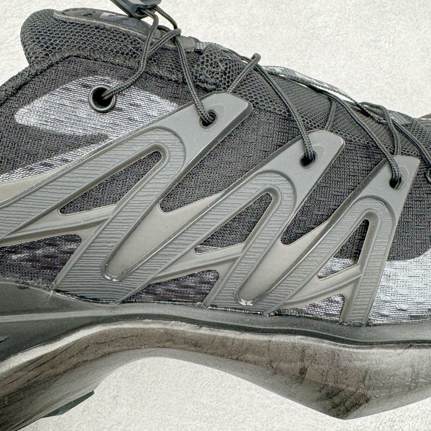 图片[18]-＃绿X/GX SALOMON XT PU.RE ADVANCED 萨洛蒙潮流越野机能户外功能鞋 纯原外贸平台特供订单 耗时半年巨作 全套原纸板楦头开发 原厂特供网布配套加持 确保原汁原味 完美呈现版型 原档数据独家私模五层组合大底 男女鞋同步官方开发至46.5 原装Ortholite轻量化鞋垫 中底布带钢印编号 原厂TPU锁扣 进口港宝加持 后跟自然饱满 还原公司包裹性 基于 SALOMON 初代 XT 鞋身造型并搭载 4D ADVANCED CHASSIS™ 大底打造而成 为这款 XT-QUEST 带来了多项足部控制与保护等功能性 如在运动过程中控制左右晃动的过程而提高稳定性、改善长途越野过程中足中到足尖的过渡、提高感知岩石的精确度以抵抗尖锐物体对脚底的伤害以及采用动态缓冲来增强穿着舒适感 从而减轻疲劳感 使 XT-QUEST 成为一双舒适且安全的户外之履 尺码：36 36.5 37.5 38 38.5 39 40 40.5 41 42 42.5 43 44 44.5 45 46 46.5-选品中心