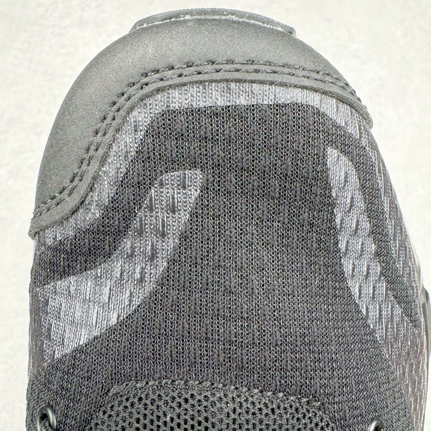 图片[15]-＃绿X/GX SALOMON XT PU.RE ADVANCED 萨洛蒙潮流越野机能户外功能鞋 纯原外贸平台特供订单 耗时半年巨作 全套原纸板楦头开发 原厂特供网布配套加持 确保原汁原味 完美呈现版型 原档数据独家私模五层组合大底 男女鞋同步官方开发至46.5 原装Ortholite轻量化鞋垫 中底布带钢印编号 原厂TPU锁扣 进口港宝加持 后跟自然饱满 还原公司包裹性 基于 SALOMON 初代 XT 鞋身造型并搭载 4D ADVANCED CHASSIS™ 大底打造而成 为这款 XT-QUEST 带来了多项足部控制与保护等功能性 如在运动过程中控制左右晃动的过程而提高稳定性、改善长途越野过程中足中到足尖的过渡、提高感知岩石的精确度以抵抗尖锐物体对脚底的伤害以及采用动态缓冲来增强穿着舒适感 从而减轻疲劳感 使 XT-QUEST 成为一双舒适且安全的户外之履 尺码：36 36.5 37.5 38 38.5 39 40 40.5 41 42 42.5 43 44 44.5 45 46 46.5-选品中心