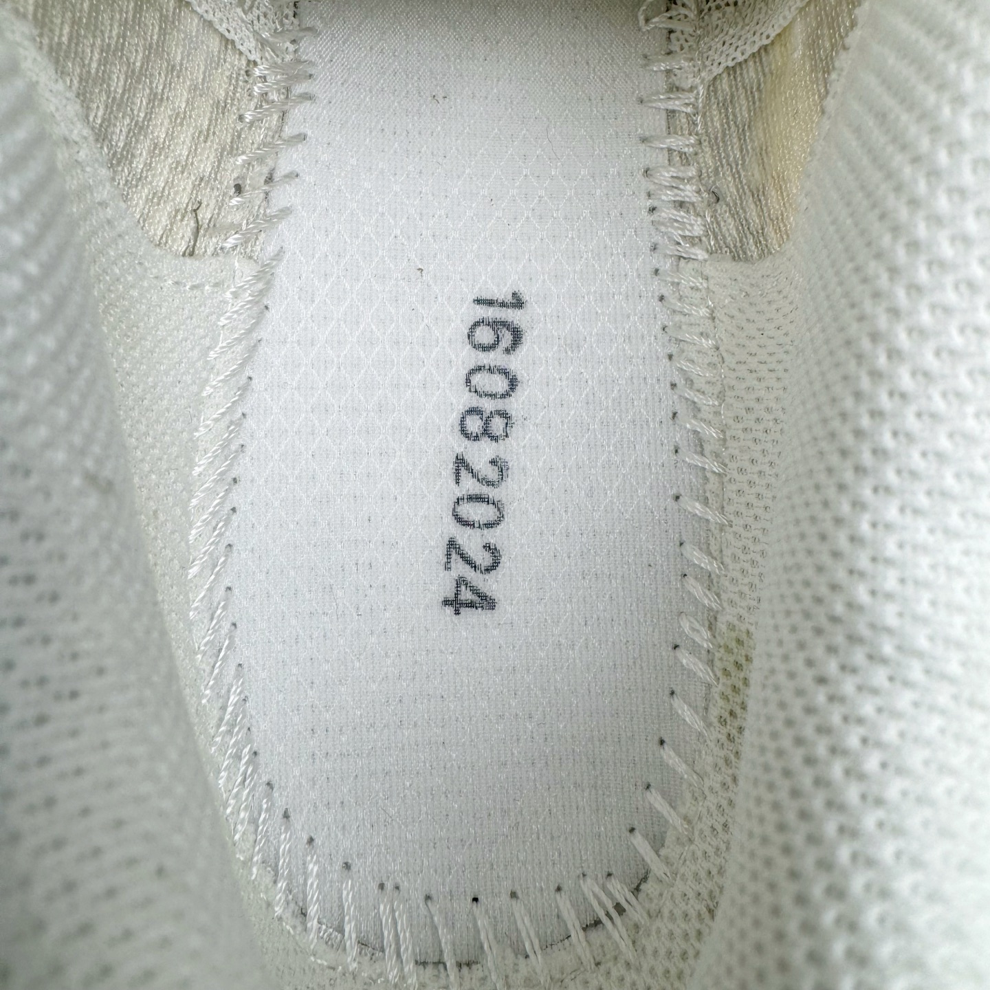 图片[11]-＃绿X/GX SALOMON XT PU.RE ADVANCED 萨洛蒙潮流越野机能户外功能鞋 纯原外贸平台特供订单 耗时半年巨作 全套原纸板楦头开发 原厂特供网布配套加持 确保原汁原味 完美呈现版型 原档数据独家私模五层组合大底 男女鞋同步官方开发至46.5 原装Ortholite轻量化鞋垫 中底布带钢印编号 原厂TPU锁扣 进口港宝加持 后跟自然饱满 还原公司包裹性 基于 SALOMON 初代 XT 鞋身造型并搭载 4D ADVANCED CHASSIS™ 大底打造而成 为这款 XT-QUEST 带来了多项足部控制与保护等功能性 如在运动过程中控制左右晃动的过程而提高稳定性、改善长途越野过程中足中到足尖的过渡、提高感知岩石的精确度以抵抗尖锐物体对脚底的伤害以及采用动态缓冲来增强穿着舒适感 从而减轻疲劳感 使 XT-QUEST 成为一双舒适且安全的户外之履 尺码：36 36.5 37.5 38 38.5 39 40 40.5 41 42 42.5 43 44 44.5 45 46 46.5-选品中心