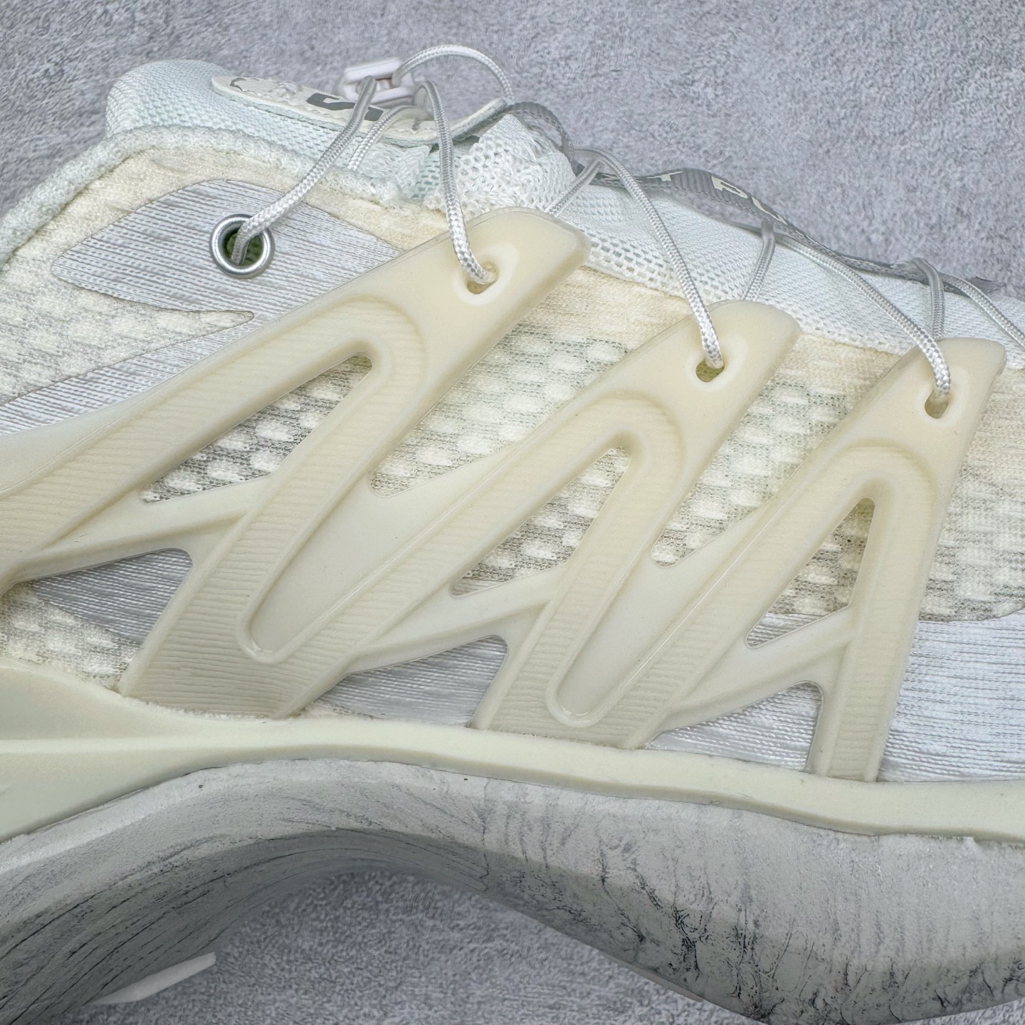 图片[18]-＃绿X/GX SALOMON XT PU.RE ADVANCED 萨洛蒙潮流越野机能户外功能鞋 纯原外贸平台特供订单 耗时半年巨作 全套原纸板楦头开发 原厂特供网布配套加持 确保原汁原味 完美呈现版型 原档数据独家私模五层组合大底 男女鞋同步官方开发至46.5 原装Ortholite轻量化鞋垫 中底布带钢印编号 原厂TPU锁扣 进口港宝加持 后跟自然饱满 还原公司包裹性 基于 SALOMON 初代 XT 鞋身造型并搭载 4D ADVANCED CHASSIS™ 大底打造而成 为这款 XT-QUEST 带来了多项足部控制与保护等功能性 如在运动过程中控制左右晃动的过程而提高稳定性、改善长途越野过程中足中到足尖的过渡、提高感知岩石的精确度以抵抗尖锐物体对脚底的伤害以及采用动态缓冲来增强穿着舒适感 从而减轻疲劳感 使 XT-QUEST 成为一双舒适且安全的户外之履 尺码：36 36.5 37.5 38 38.5 39 40 40.5 41 42 42.5 43 44 44.5 45 46 46.5-选品中心