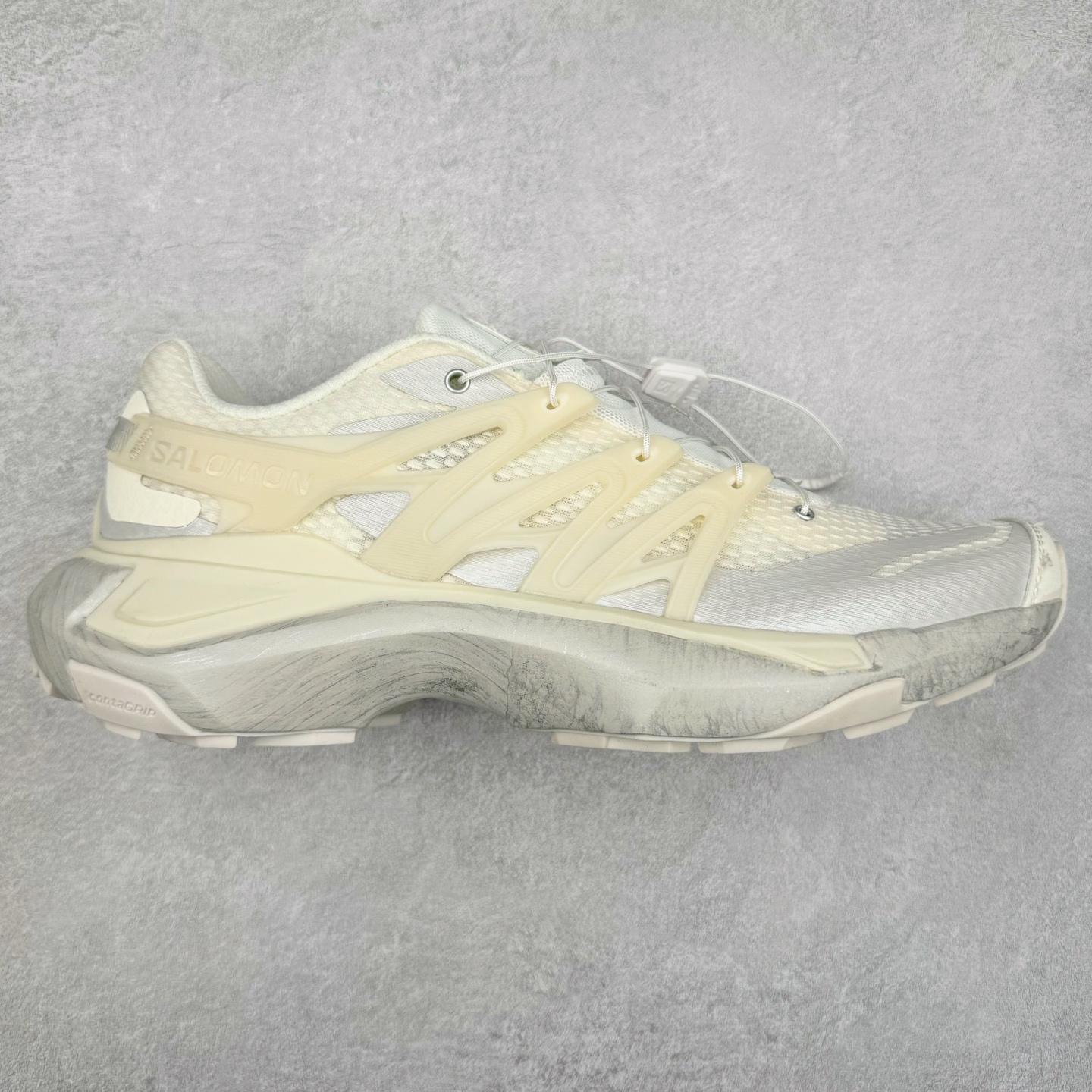 ＃绿X/GX SALOMON XT PU.RE ADVANCED 萨洛蒙潮流越野机能户外功能鞋 纯原外贸平台特供订单 耗时半年巨作 全套原纸板楦头开发 原厂特供网布配套加持 确保原汁原味 完美呈现版型 原档数据独家私模五层组合大底 男女鞋同步官方开发至46.5 原装Ortholite轻量化鞋垫 中底布带钢印编号 原厂TPU锁扣 进口港宝加持 后跟自然饱满 还原公司包裹性 基于 SALOMON 初代 XT 鞋身造型并搭载 4D ADVANCED CHASSIS™ 大底打造而成 为这款 XT-QUEST 带来了多项足部控制与保护等功能性 如在运动过程中控制左右晃动的过程而提高稳定性、改善长途越野过程中足中到足尖的过渡、提高感知岩石的精确度以抵抗尖锐物体对脚底的伤害以及采用动态缓冲来增强穿着舒适感 从而减轻疲劳感 使 XT-QUEST 成为一双舒适且安全的户外之履 尺码：36 36.5 37.5 38 38.5 39 40 40.5 41 42 42.5 43 44 44.5 45 46 46.5-选品中心