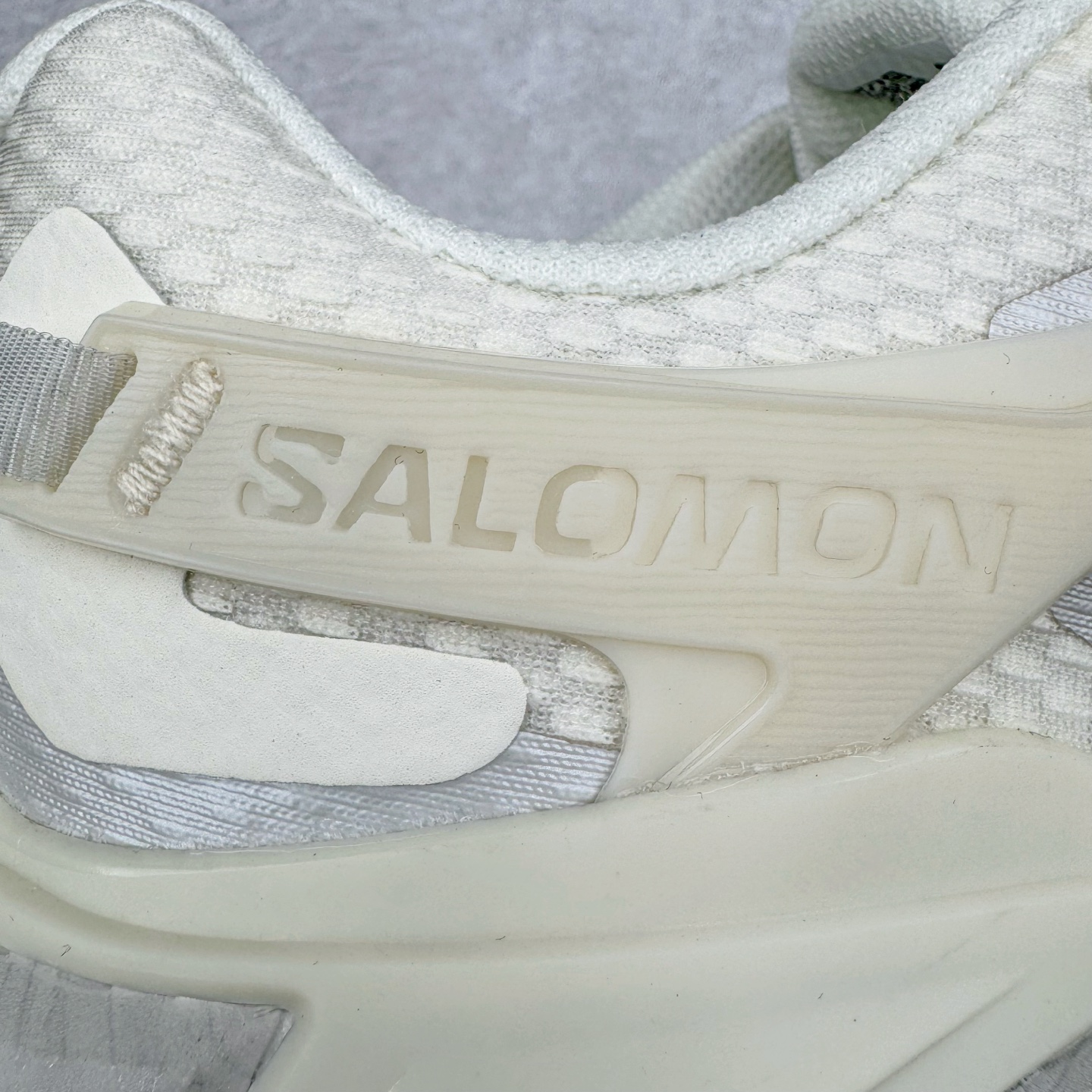 图片[17]-＃绿X/GX SALOMON XT PU.RE ADVANCED 萨洛蒙潮流越野机能户外功能鞋 纯原外贸平台特供订单 耗时半年巨作 全套原纸板楦头开发 原厂特供网布配套加持 确保原汁原味 完美呈现版型 原档数据独家私模五层组合大底 男女鞋同步官方开发至46.5 原装Ortholite轻量化鞋垫 中底布带钢印编号 原厂TPU锁扣 进口港宝加持 后跟自然饱满 还原公司包裹性 基于 SALOMON 初代 XT 鞋身造型并搭载 4D ADVANCED CHASSIS™ 大底打造而成 为这款 XT-QUEST 带来了多项足部控制与保护等功能性 如在运动过程中控制左右晃动的过程而提高稳定性、改善长途越野过程中足中到足尖的过渡、提高感知岩石的精确度以抵抗尖锐物体对脚底的伤害以及采用动态缓冲来增强穿着舒适感 从而减轻疲劳感 使 XT-QUEST 成为一双舒适且安全的户外之履 尺码：36 36.5 37.5 38 38.5 39 40 40.5 41 42 42.5 43 44 44.5 45 46 46.5-选品中心