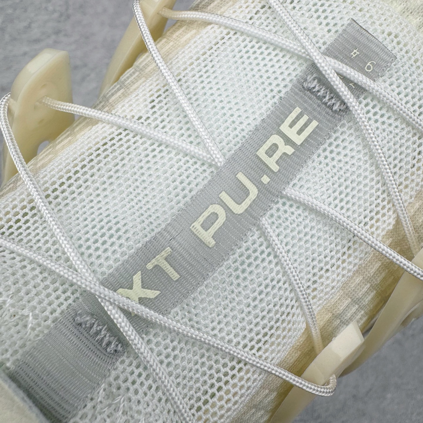 图片[14]-＃绿X/GX SALOMON XT PU.RE ADVANCED 萨洛蒙潮流越野机能户外功能鞋 纯原外贸平台特供订单 耗时半年巨作 全套原纸板楦头开发 原厂特供网布配套加持 确保原汁原味 完美呈现版型 原档数据独家私模五层组合大底 男女鞋同步官方开发至46.5 原装Ortholite轻量化鞋垫 中底布带钢印编号 原厂TPU锁扣 进口港宝加持 后跟自然饱满 还原公司包裹性 基于 SALOMON 初代 XT 鞋身造型并搭载 4D ADVANCED CHASSIS™ 大底打造而成 为这款 XT-QUEST 带来了多项足部控制与保护等功能性 如在运动过程中控制左右晃动的过程而提高稳定性、改善长途越野过程中足中到足尖的过渡、提高感知岩石的精确度以抵抗尖锐物体对脚底的伤害以及采用动态缓冲来增强穿着舒适感 从而减轻疲劳感 使 XT-QUEST 成为一双舒适且安全的户外之履 尺码：36 36.5 37.5 38 38.5 39 40 40.5 41 42 42.5 43 44 44.5 45 46 46.5-选品中心