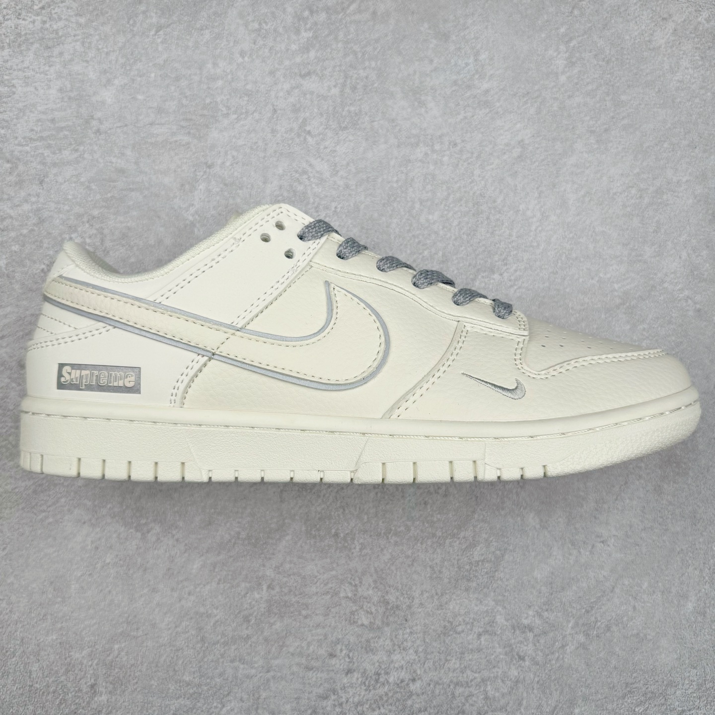 NK Dunk Low 定制配色 DQ1098-392 大厂出品 极力推荐 原装头层材料 独家版型蒸餾加工帶來的是更好的视觉和脚感体验大厂纯原品质出货 清洁度 电绣工艺 皮料切割干净无任何毛边 细节完美 尺码：36 36.5 37.5 38 38.5 39 40 40.5 41 42 42.5 43 44 44.5 45-选品中心