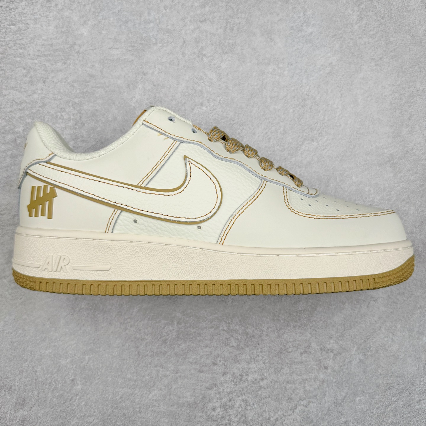 图片[8]-＃特价福利 NK Air Force 1´07 Low 空军一号百搭休闲运动板鞋 DIY得物定制配色 柔软、弹性十足的缓震性能和出色的中底设计 横跨复古与现代的外型结合 造就出风靡全球三十多年的Force 1 直到今天还深受青睐 尺码：35.5 36 36.5 37.5 38 38.5 39 40 40.5 41 42 42.5 43 44 44.5 45-选品中心