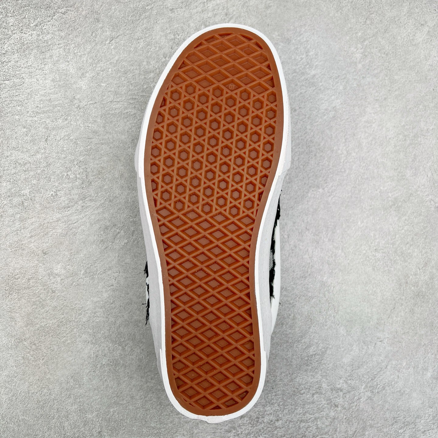图片[9]-Vans Knu Skool 蛇年限定 蓝色方格流苏牛津布特色工艺 范斯低帮复古休闲胖胖面包鞋 尺码：35 36 36.5 37 38 38.5 39 40 40.5 41 42 42.5 43 44-选品中心
