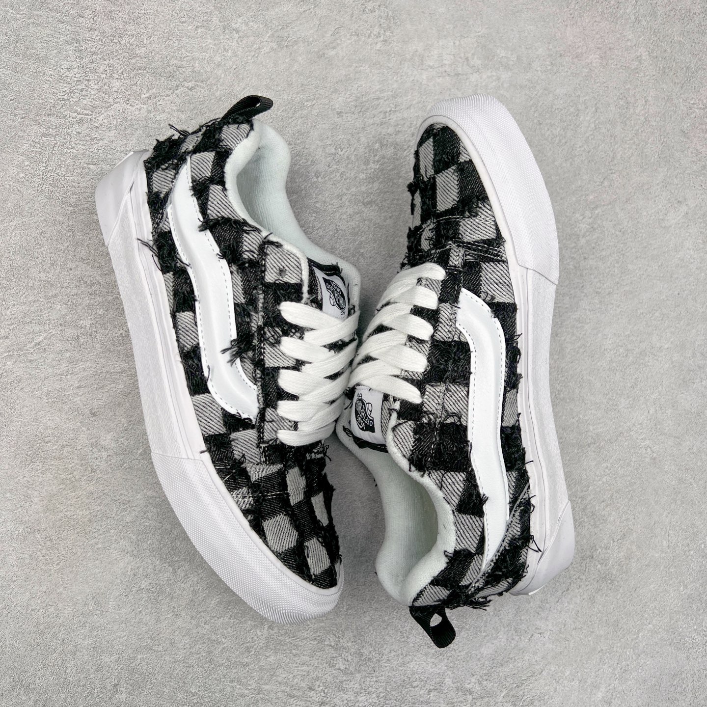 图片[3]-Vans Knu Skool 蛇年限定 蓝色方格流苏牛津布特色工艺 范斯低帮复古休闲胖胖面包鞋 尺码：35 36 36.5 37 38 38.5 39 40 40.5 41 42 42.5 43 44-选品中心