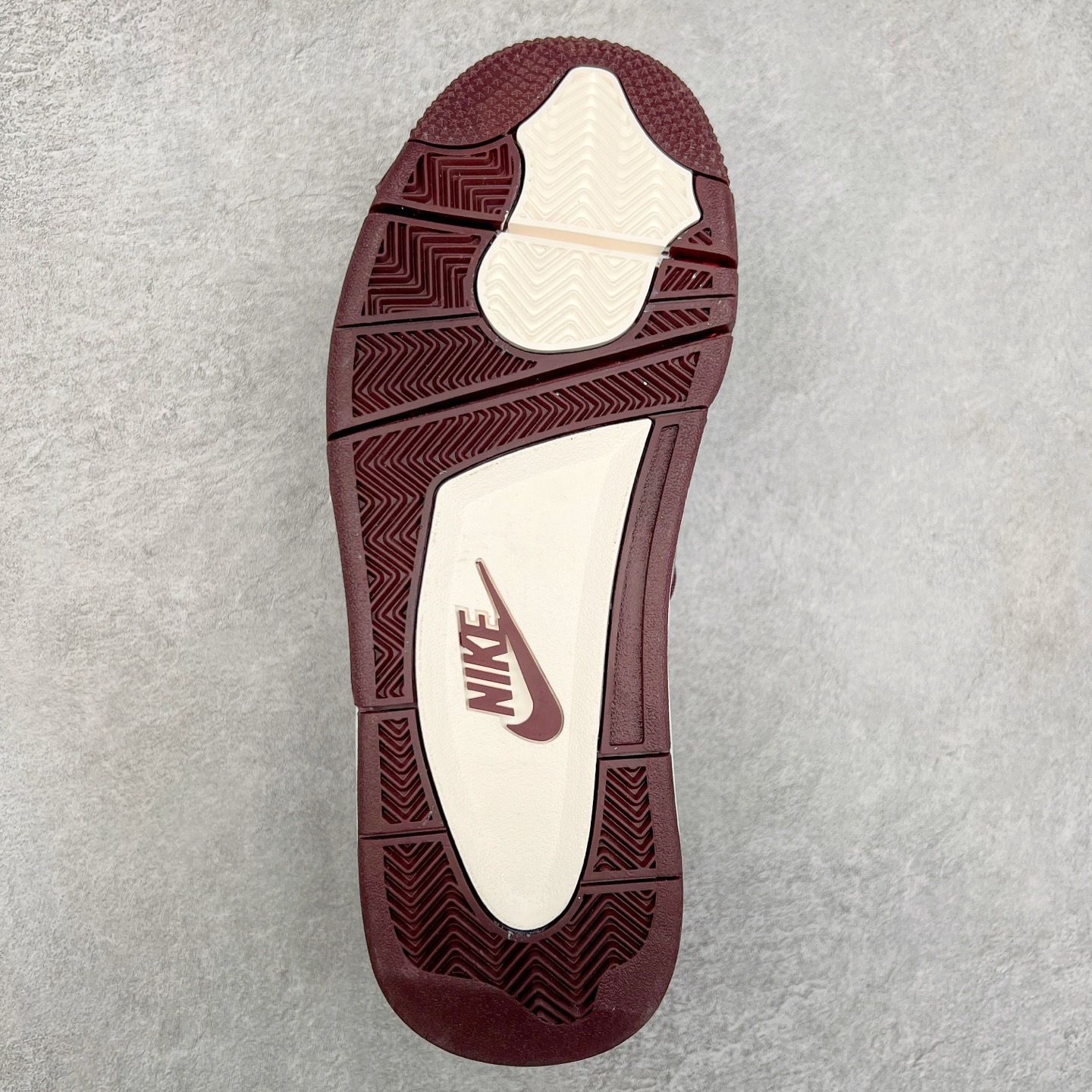 图片[9]-NK Air Flight AJ89 复古运动鞋 AJ4兄弟款系列篮球鞋 FQ5286-100 重塑80年代后期非凡篮球战靴的经典风范,利落皮革结构搭载卓越缓震系统 重现传世经典的卓越性能 取用皮革与合成材质组合鞋面 简约利落潮流运动 尺码：36 36.5 37.5 38 38.5 39 40 40.5 41 42 42.5 43 44 44.5 45 46-选品中心