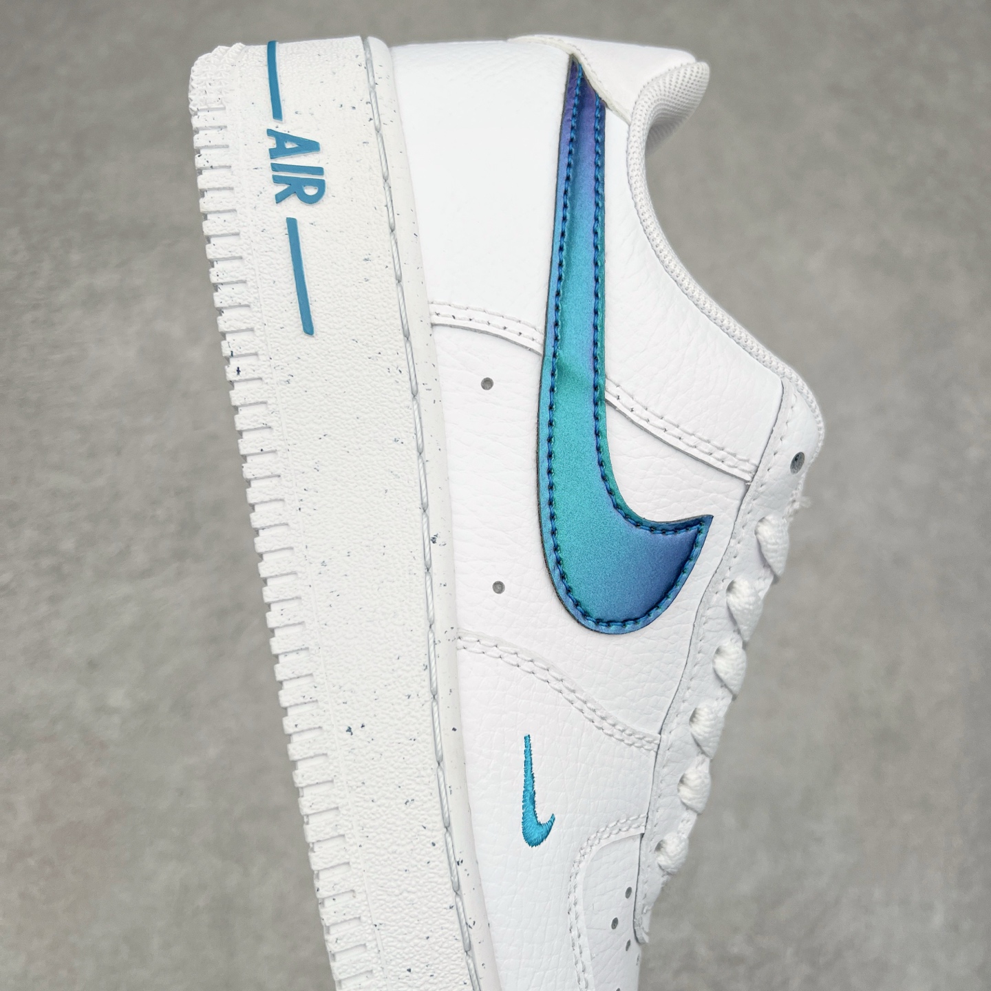 图片[6]-＃特价福利 NK Air Force 1´07 Low 空军一号百搭休闲运动板鞋 DIY得物定制配色 柔软、弹性十足的缓震性能和出色的中底设计 横跨复古与现代的外型结合 造就出风靡全球三十多年的Force 1 直到今天还深受青睐 尺码：35.5 36 36.5 37.5 38 38.5 39 40 40.5 41 42 42.5 43 44 44.5 45-选品中心