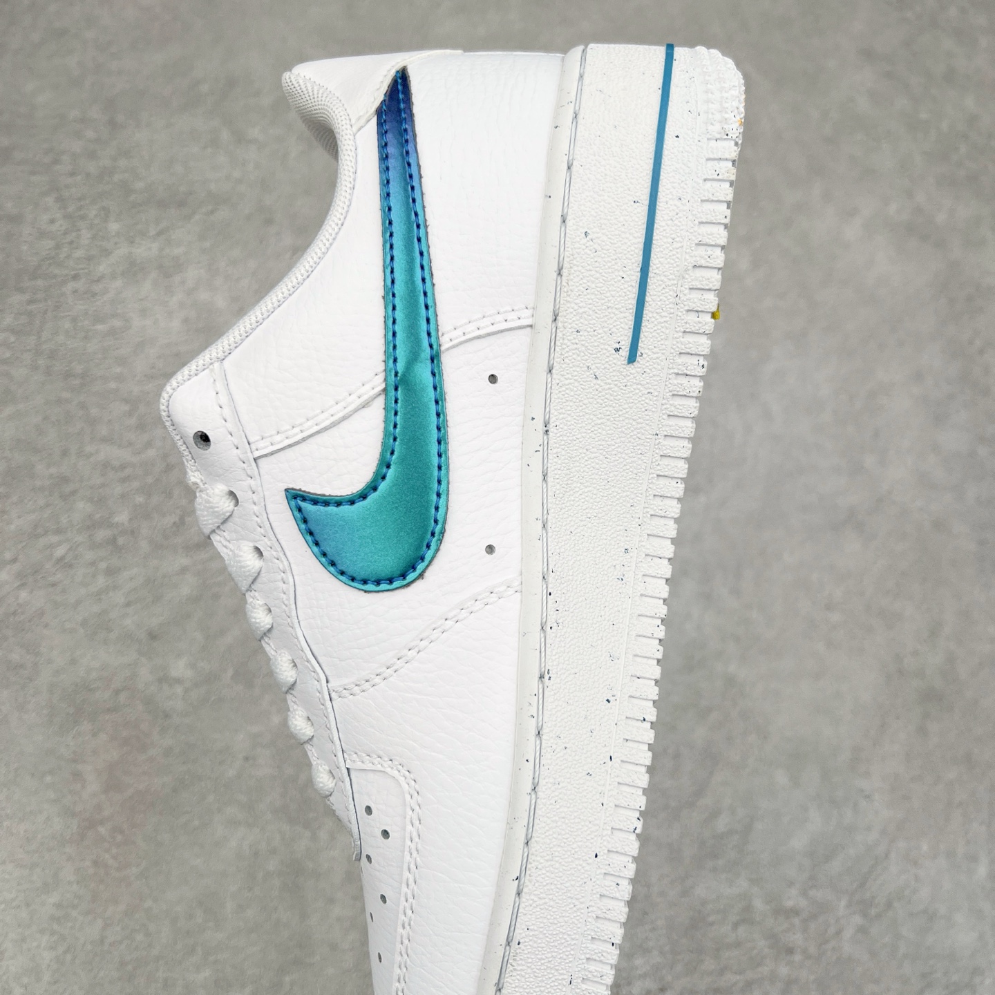 图片[7]-＃特价福利 NK Air Force 1´07 Low 空军一号百搭休闲运动板鞋 DIY得物定制配色 柔软、弹性十足的缓震性能和出色的中底设计 横跨复古与现代的外型结合 造就出风靡全球三十多年的Force 1 直到今天还深受青睐 尺码：35.5 36 36.5 37.5 38 38.5 39 40 40.5 41 42 42.5 43 44 44.5 45-选品中心