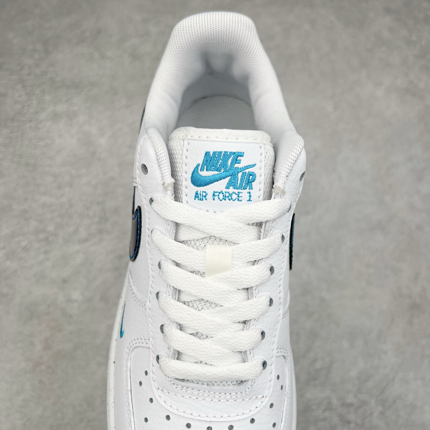 图片[5]-＃特价福利 NK Air Force 1´07 Low 空军一号百搭休闲运动板鞋 DIY得物定制配色 柔软、弹性十足的缓震性能和出色的中底设计 横跨复古与现代的外型结合 造就出风靡全球三十多年的Force 1 直到今天还深受青睐 尺码：35.5 36 36.5 37.5 38 38.5 39 40 40.5 41 42 42.5 43 44 44.5 45-选品中心
