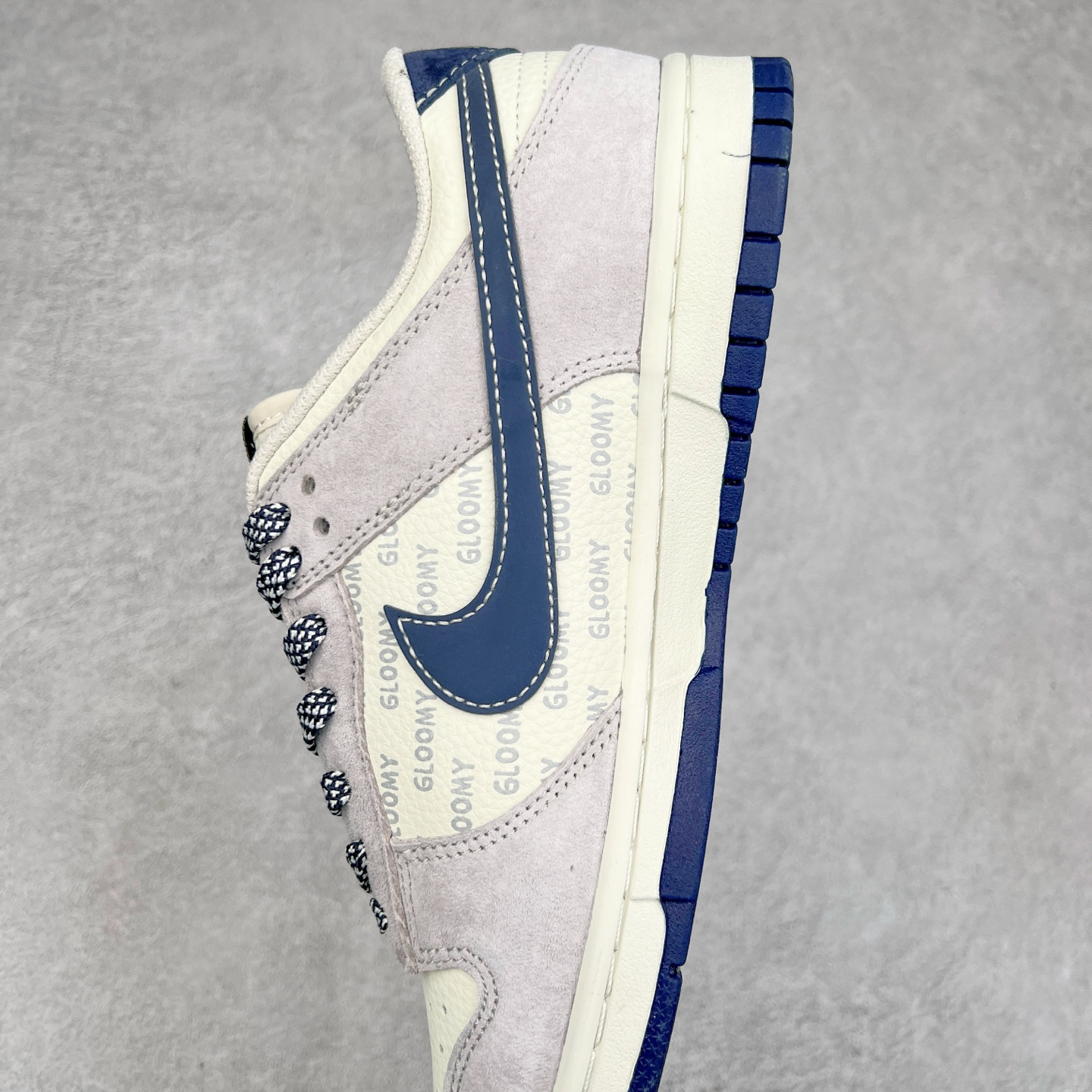 图片[7]-NK Dunk Low 定制配色 DJ2024-104 大厂出品 极力推荐 原装头层材料 独家版型蒸餾加工帶來的是更好的视觉和脚感体验大厂纯原品质出货 清洁度 电绣工艺 皮料切割干净无任何毛边 细节完美 尺码：36 36.5 37.5 38 38.5 39 40 40.5 41 42 42.5 43 44 44.5 45-选品中心