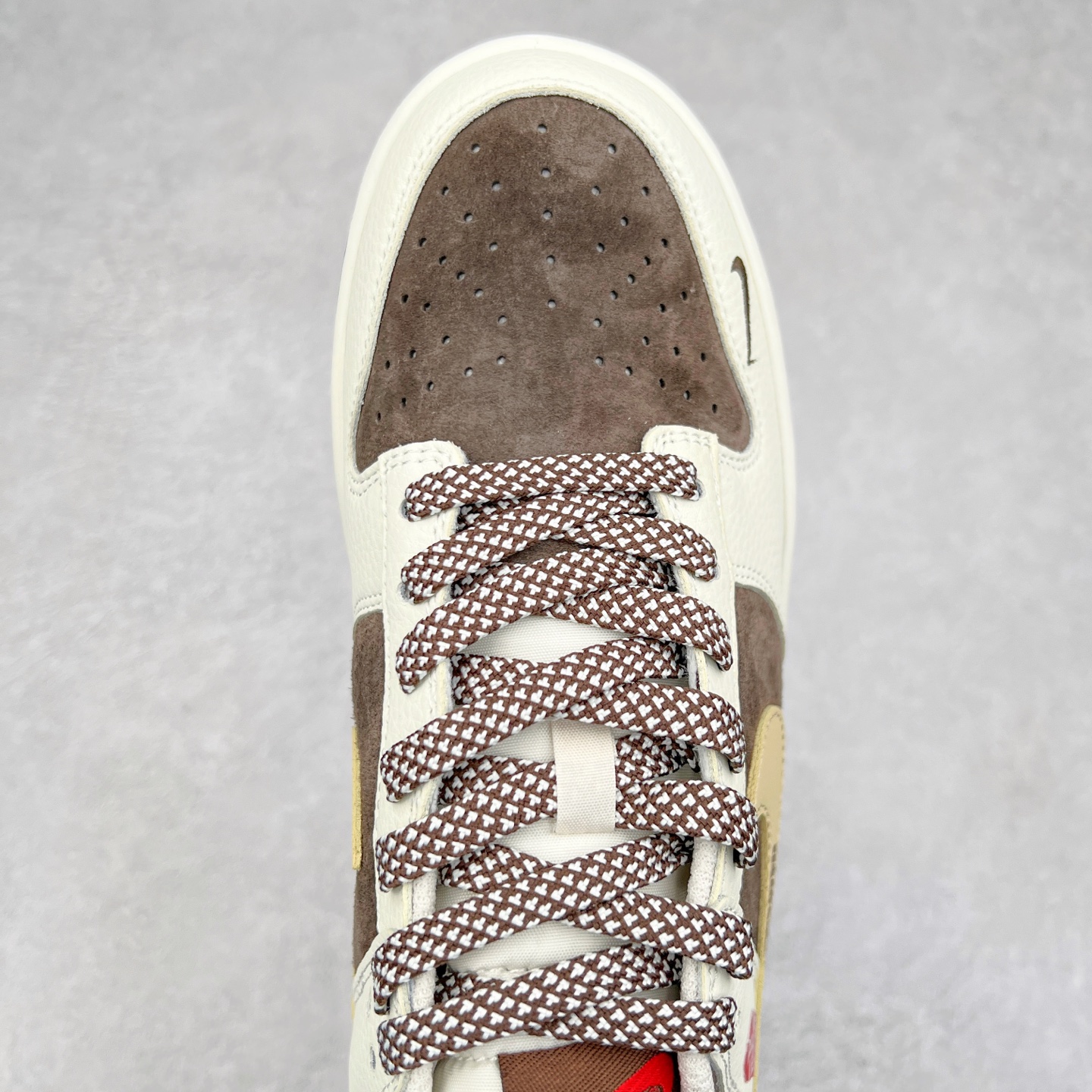 图片[4]-NK Dunk Low 定制配色 DJ2024-089 大厂出品 极力推荐 原装头层材料 独家版型蒸餾加工帶來的是更好的视觉和脚感体验大厂纯原品质出货 清洁度 电绣工艺 皮料切割干净无任何毛边 细节完美 尺码：36 36.5 37.5 38 38.5 39 40 40.5 41 42 42.5 43 44 44.5 45-选品中心