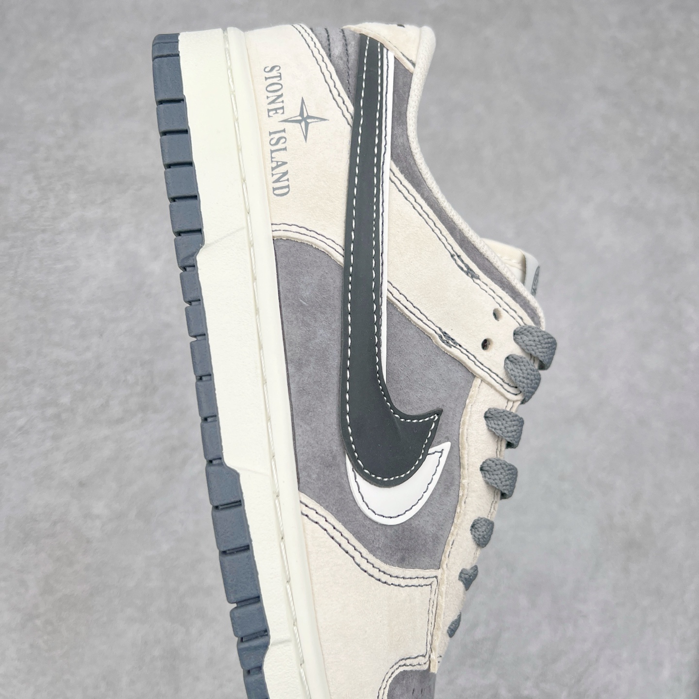 图片[6]-NK Dunk Low 定制配色 DJ2024-087 大厂出品 极力推荐 原装头层材料 独家版型蒸餾加工帶來的是更好的视觉和脚感体验大厂纯原品质出货 清洁度 电绣工艺 皮料切割干净无任何毛边 细节完美 尺码：36 36.5 37.5 38 38.5 39 40 40.5 41 42 42.5 43 44 44.5 45-选品中心