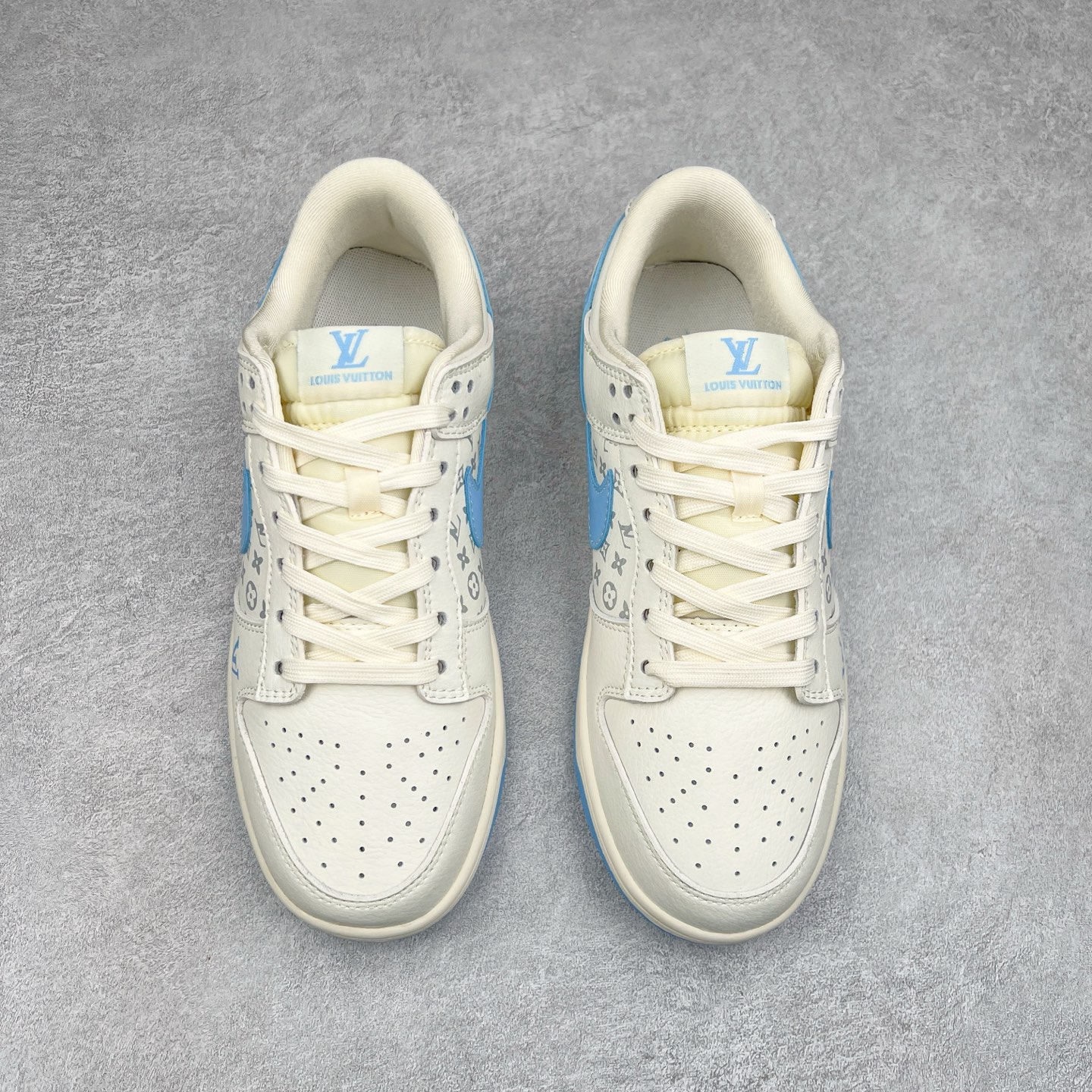 图片[2]-NK Dunk Low 定制配色 CF3688-005 大厂出品 极力推荐 原装头层材料 独家版型蒸餾加工帶來的是更好的视觉和脚感体验大厂纯原品质出货 清洁度 电绣工艺 皮料切割干净无任何毛边 细节完美 尺码：36 36.5 37.5 38 38.5 39 40 40.5 41 42 42.5 43 44 44.5 45-选品中心